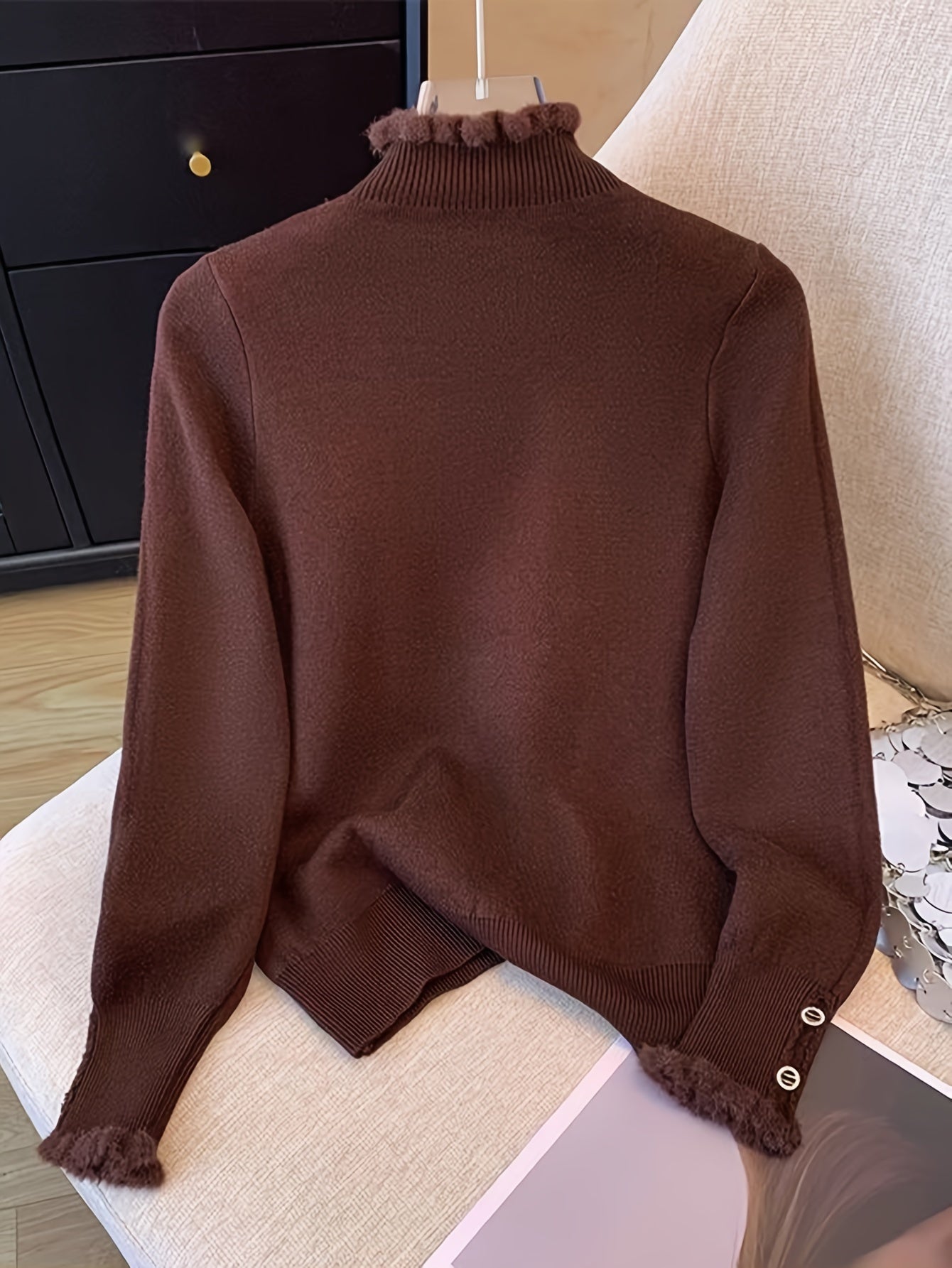 Lyssia | Gebreide dames trui met hoge hals - fleece gevoerd, knoopdetail, trui