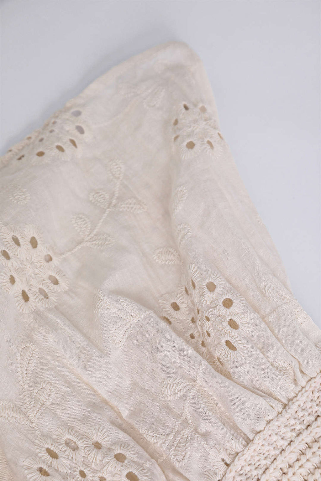 Rhaella | Knotted detail knitted embroidered top - Twist-knot design