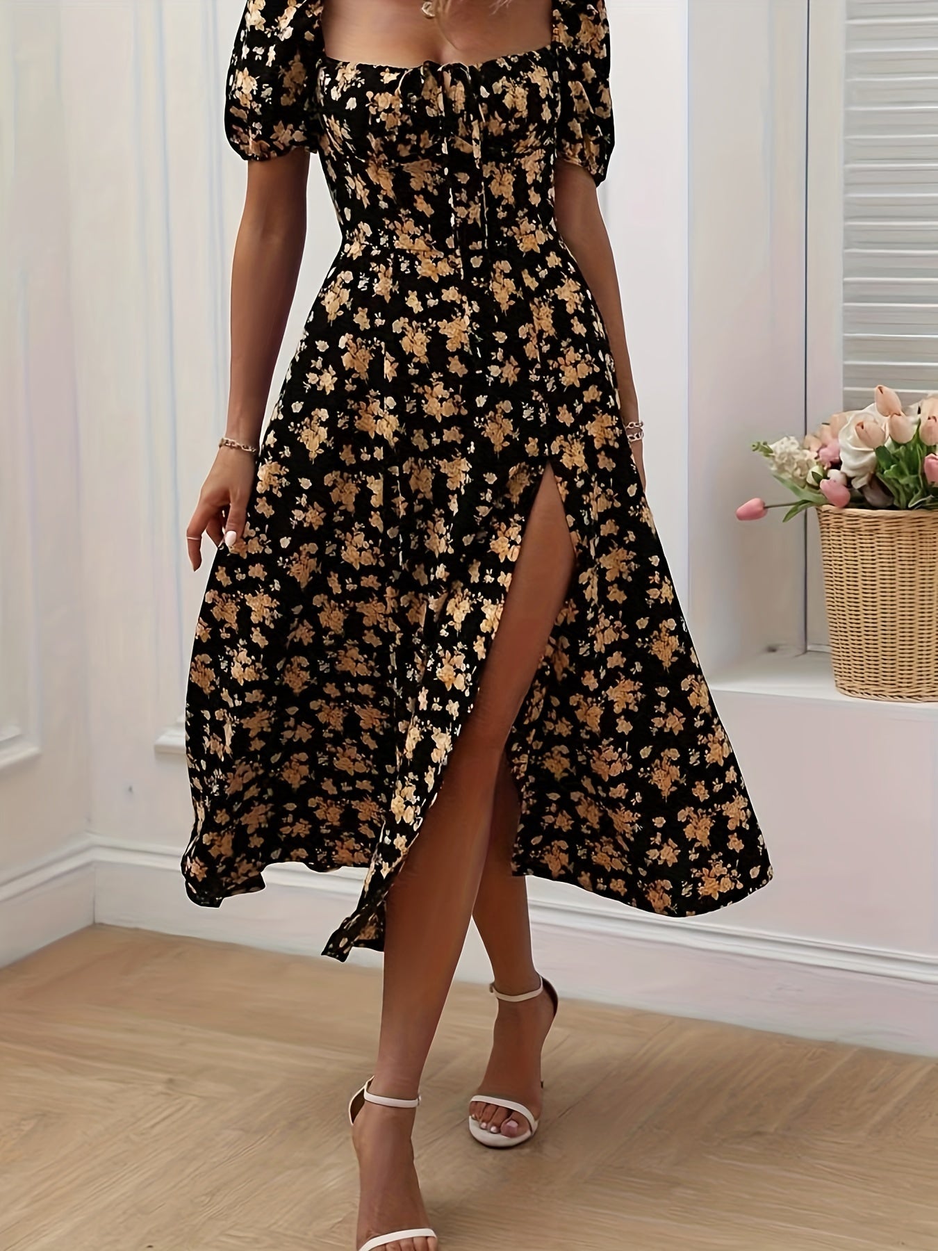 Jadzia | Gebloemde A-lijn jurk met pofmouwen - Chique gespleten zoom, elegante midi-jurk