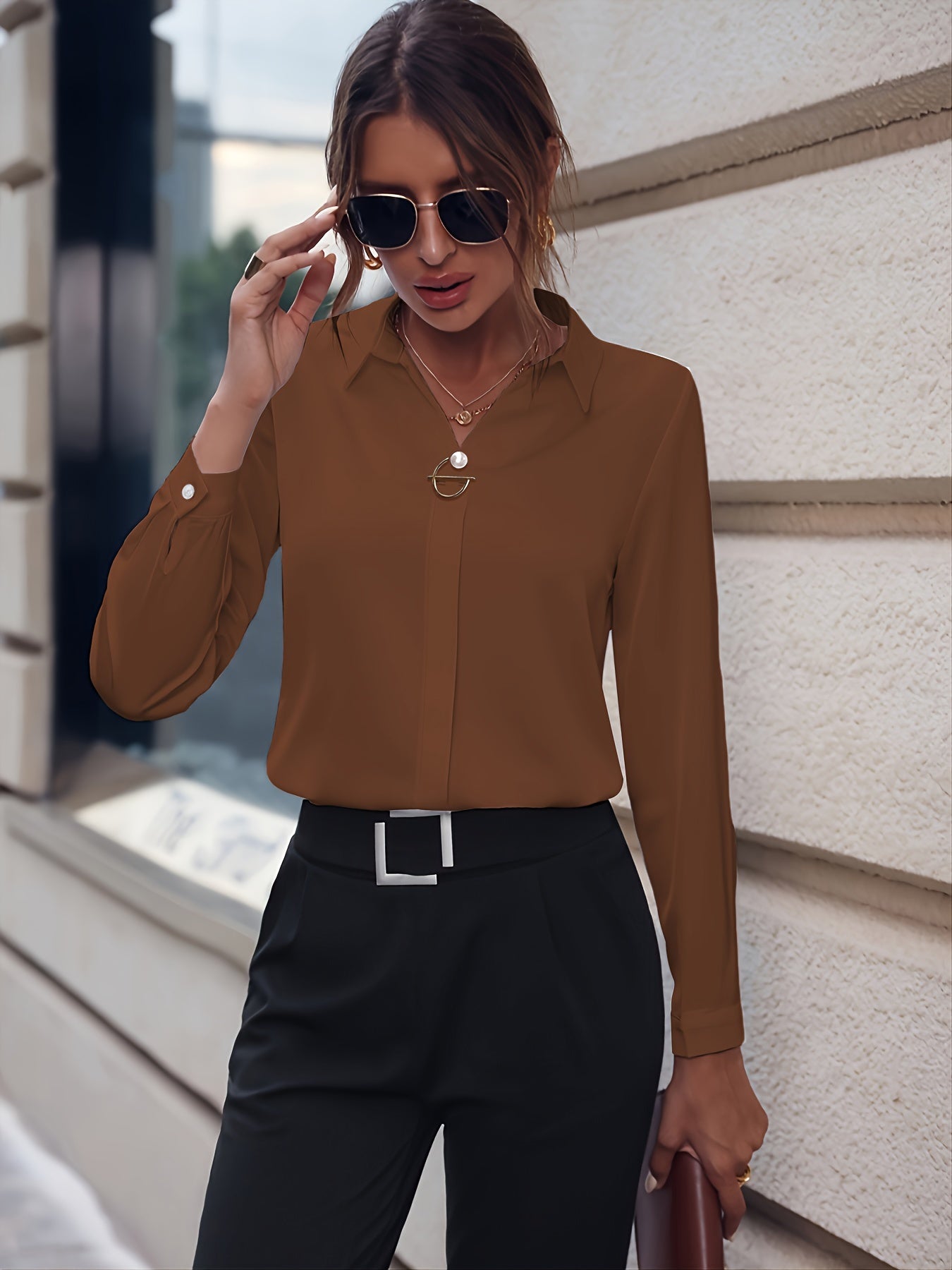 Sariel | Elegante damesblouse met lange mouwen - Slim Fit, knoopdetails met parel