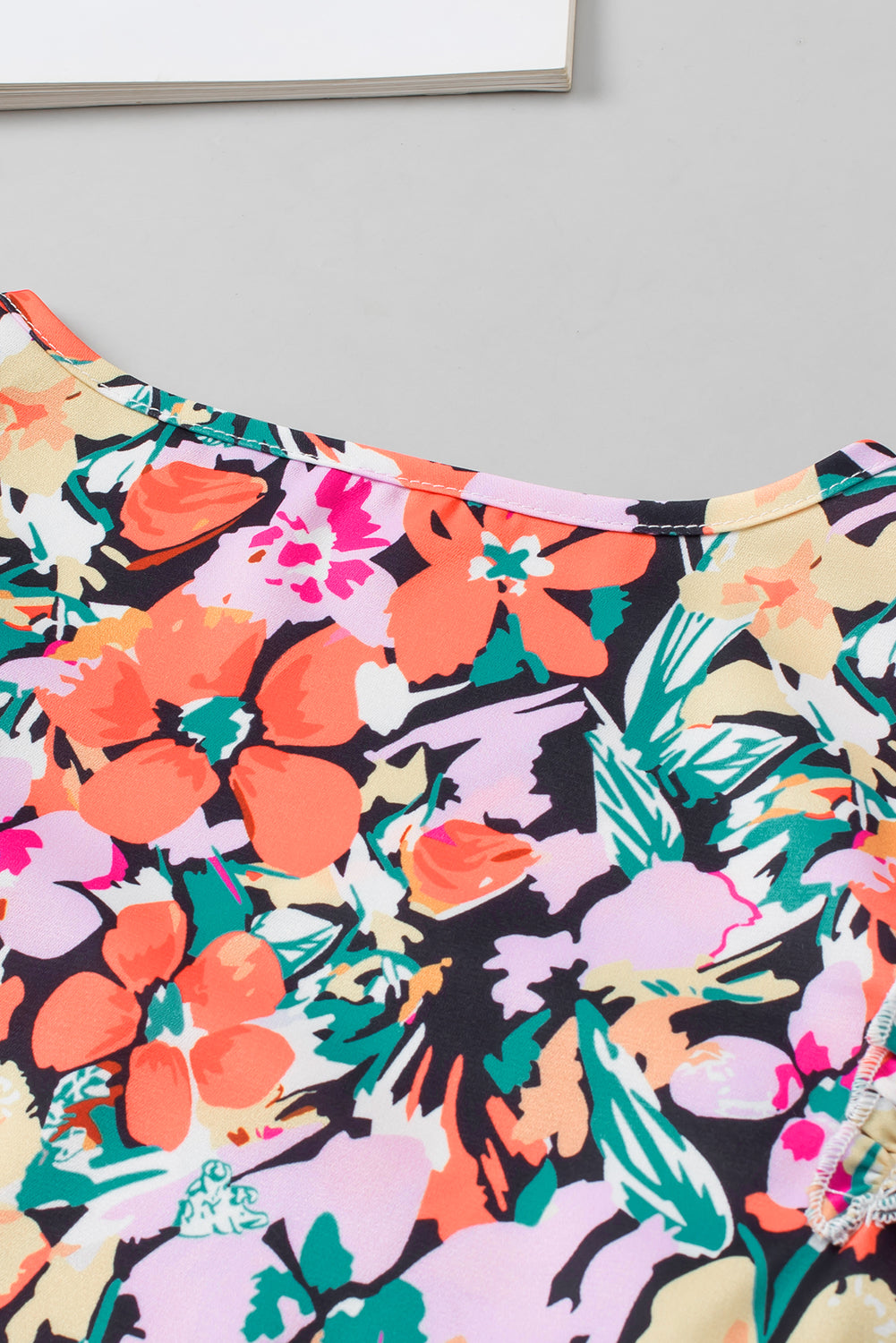 Marzena | Multicolour floral blouse with ruffled sleeves - Stylish women's top