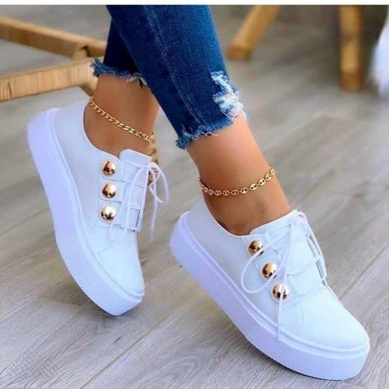 BoldStride | Dikke plateau sneakers voor dames – Comfortabele, trendy sneakers met gouden knoopjes