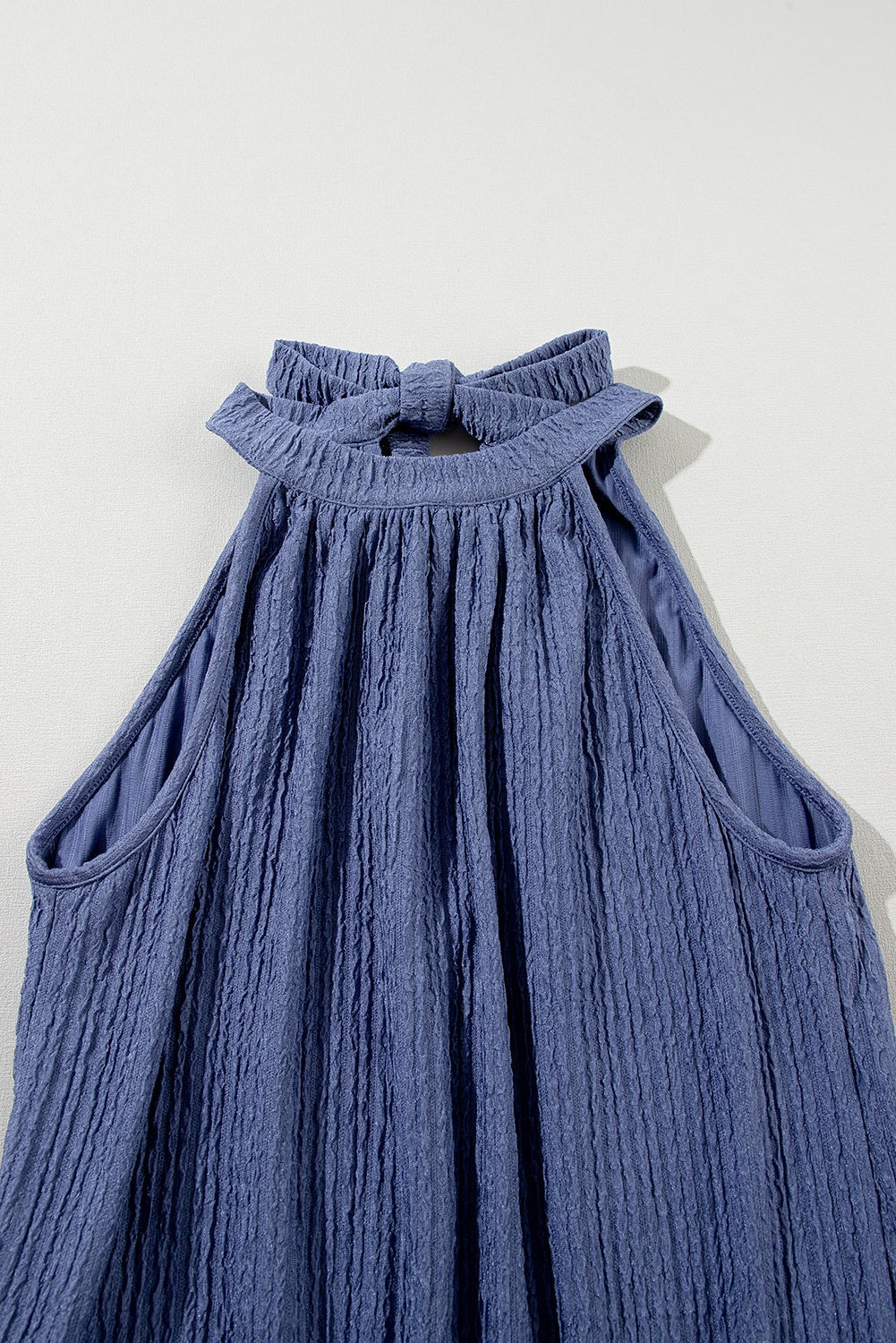 Nelian | Knoop Rug Hoog Hals Crinkle Textuur Romper