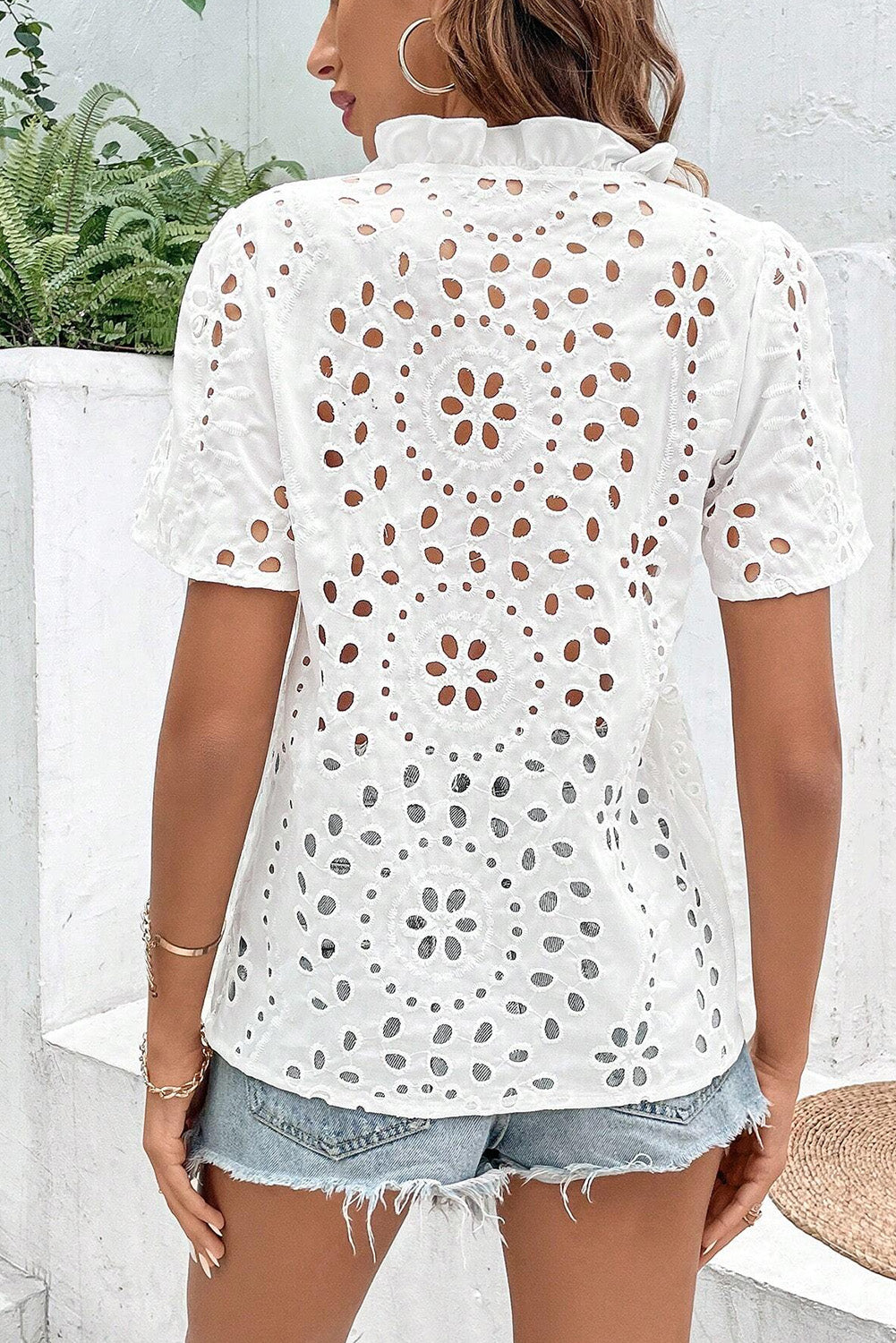Viveca | Chique Geometrisch Borduurwerk Holle Blouse