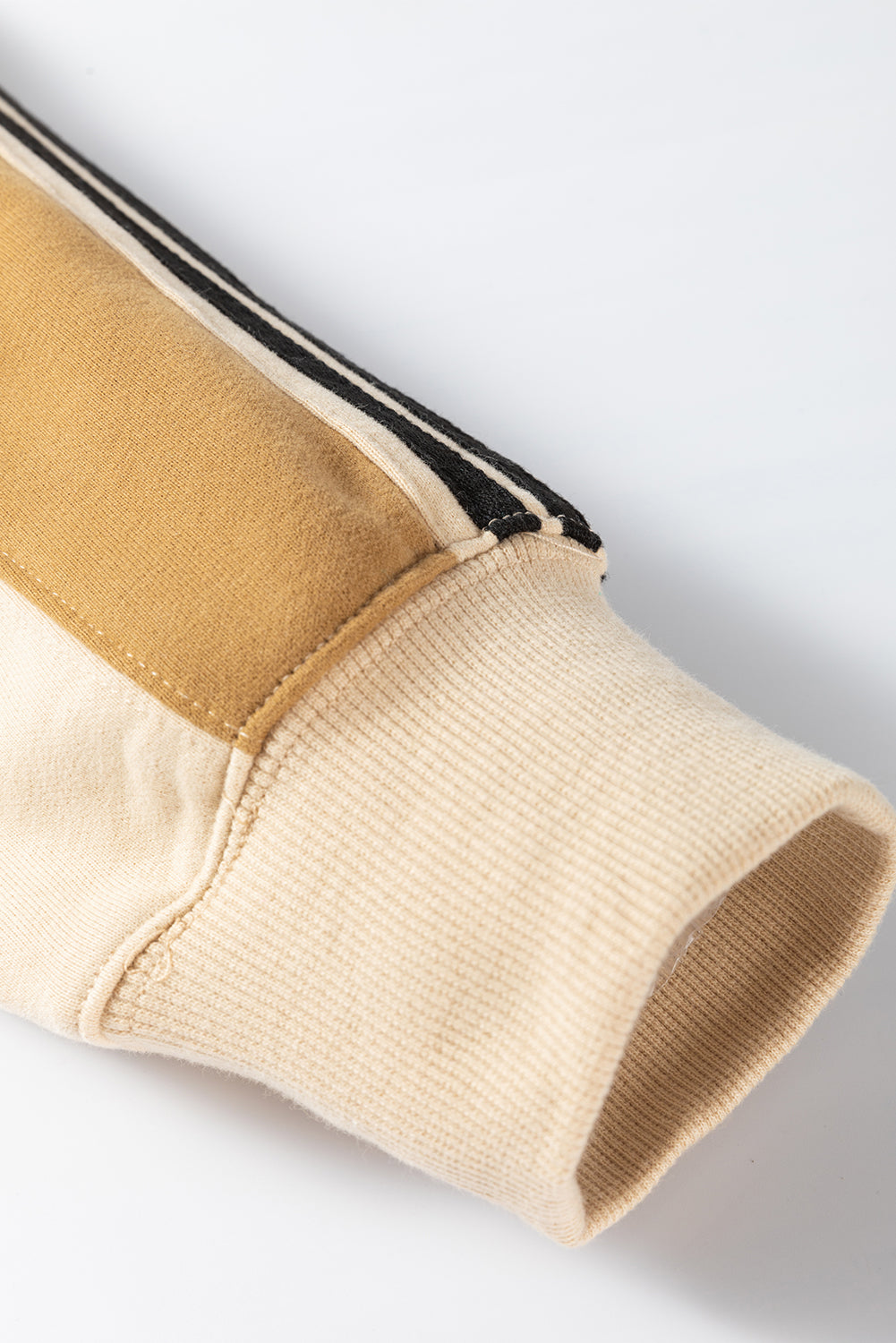 Amira | Beige Gestreept Patchwork Losvallende Schouder Sweatshirt voor Dames