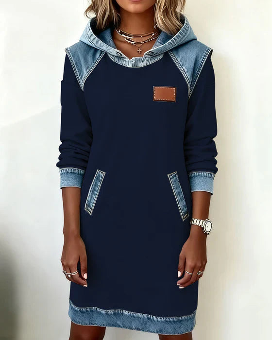 Mirana | Casual jurk met lange mouwen, denim capuchon en contrasterende stiksels – Comfortabele outfit