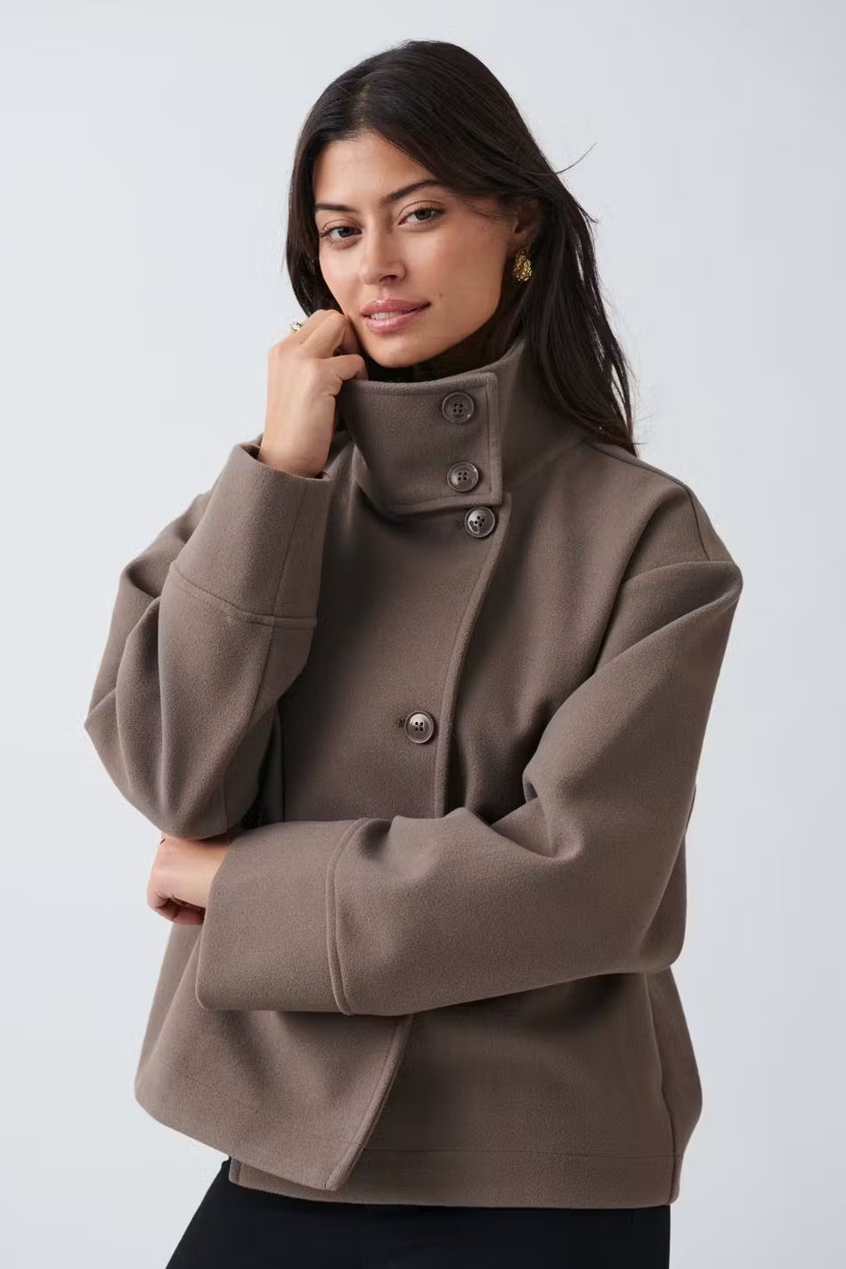 Jubria | Korte damesjas – Modieuze jas met hoge kraag en knopen, casual en elegant