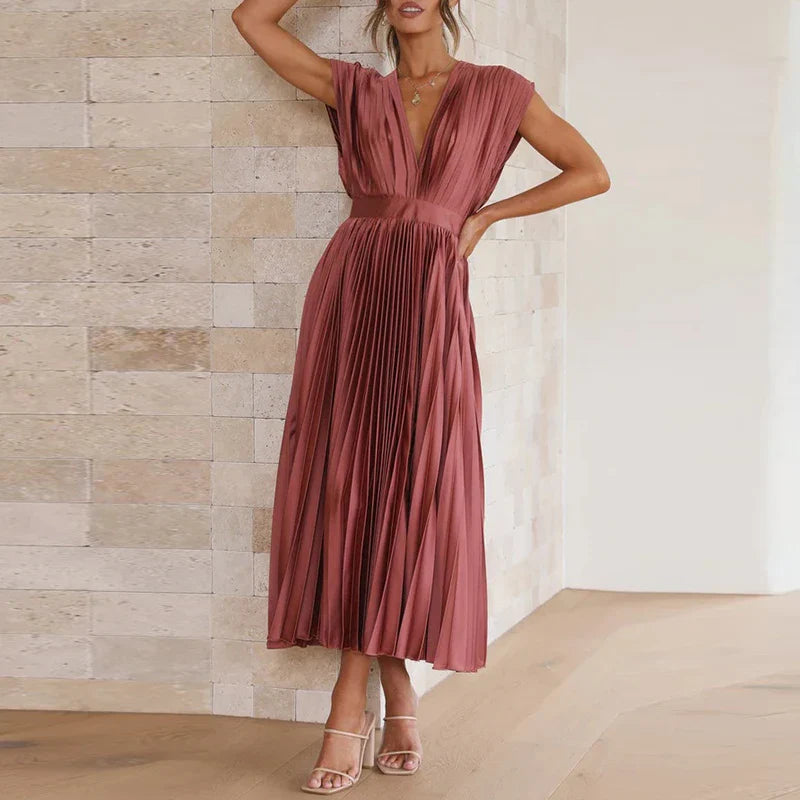 Robe longue plissée à col en V Daliah 