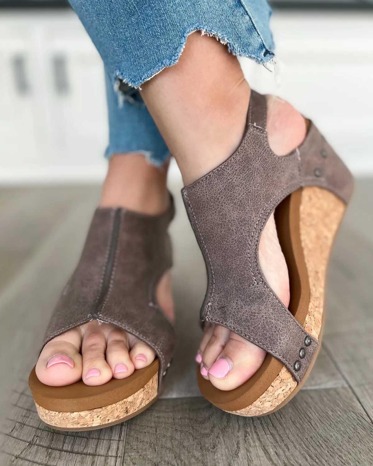 Yrsa | Escarpins compensés ergonomiques pour femmes avec repose-pieds, pour un usage quotidien et décontracté