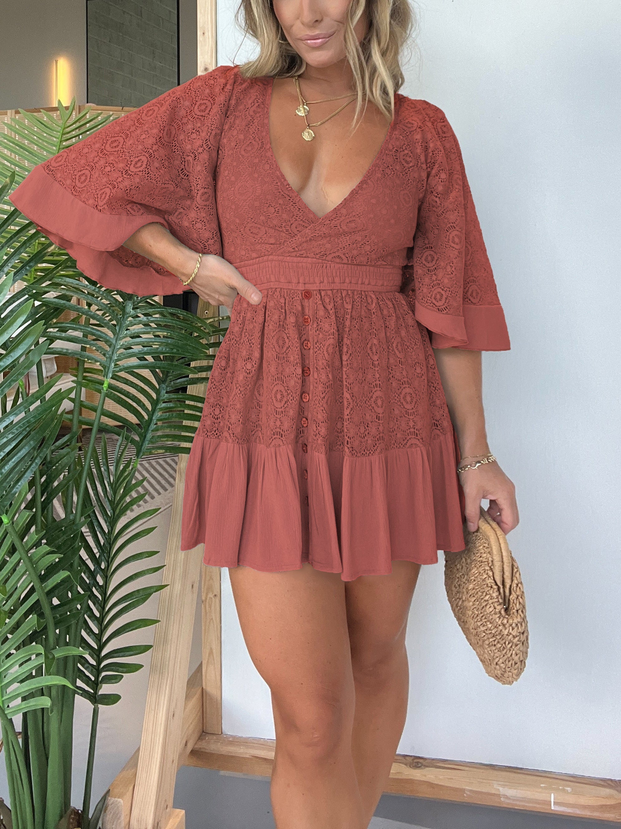 Zuzana | Robe-combinaison en dentelle enchanteresse 