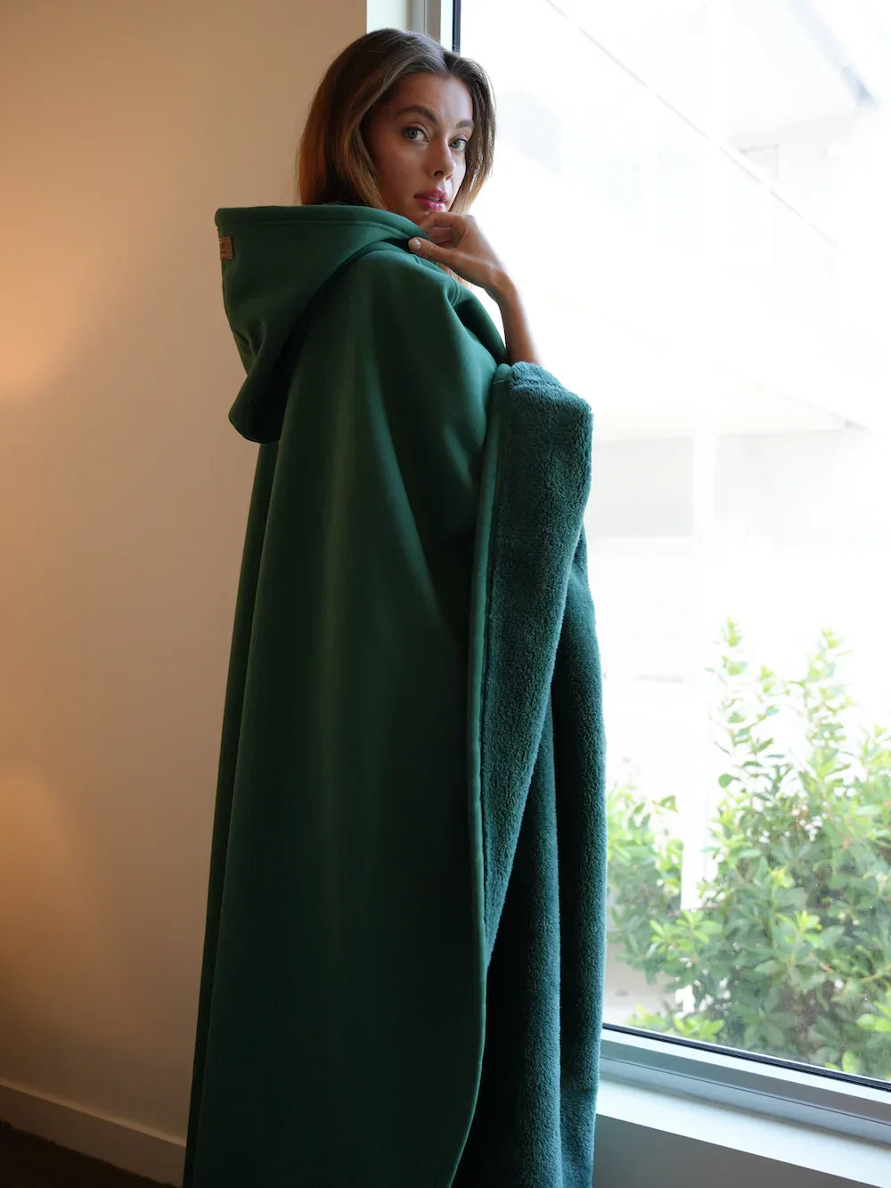 Kallia | Oversized-Hoodie-Decke für Damen – ultraweiches, seidiges Futter, warmer, kuscheliger Lounge-Hoodie