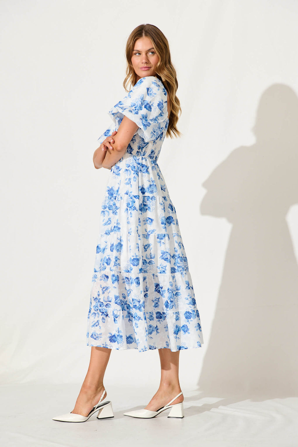 Nelissa | Trendy blauwe bloemige midi-jurk