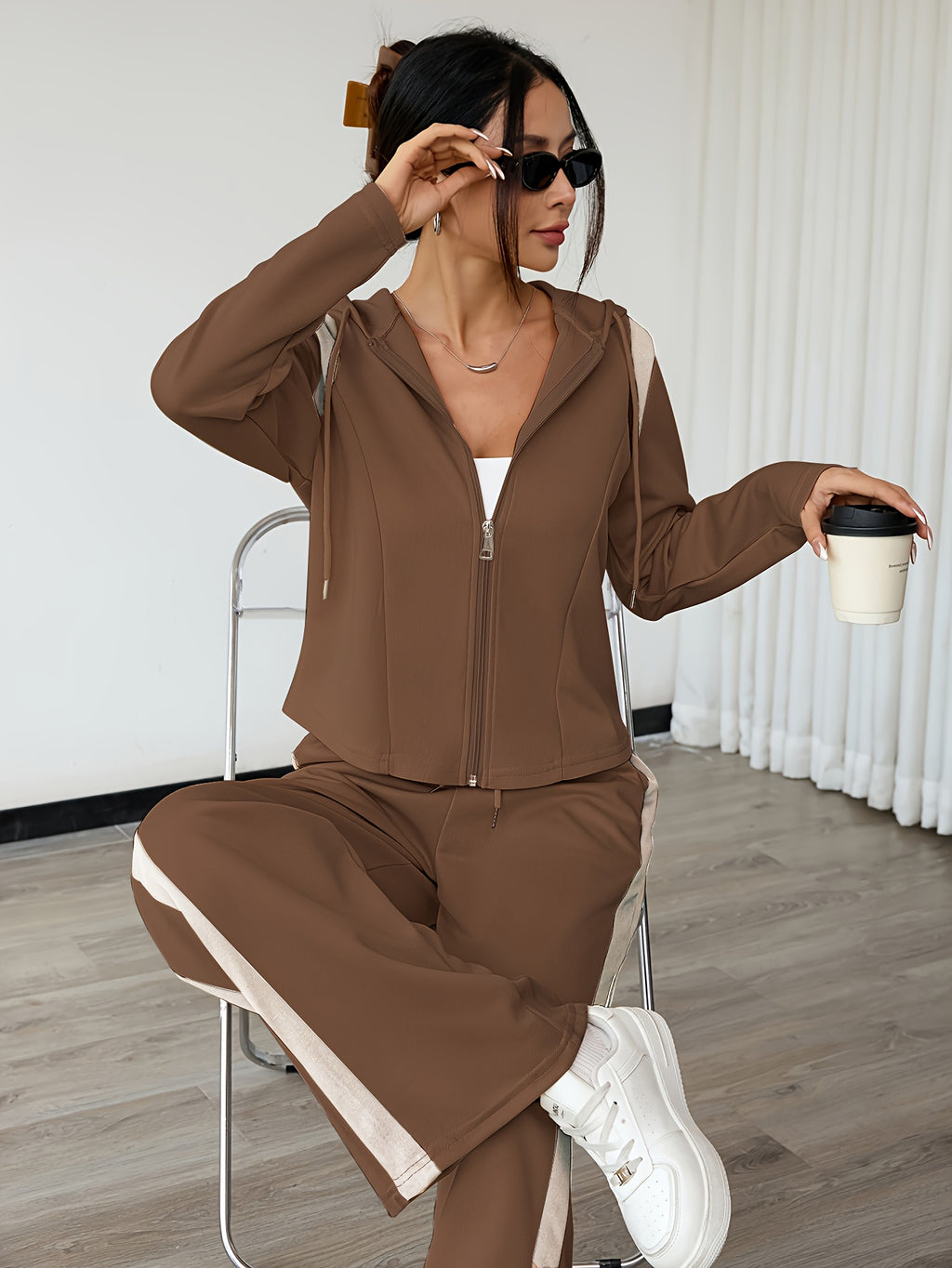 Sylvire | Herfstset voor dames – Ademend hoodiejasje en rechte broek, casual outfit met capuchon en trekkoord