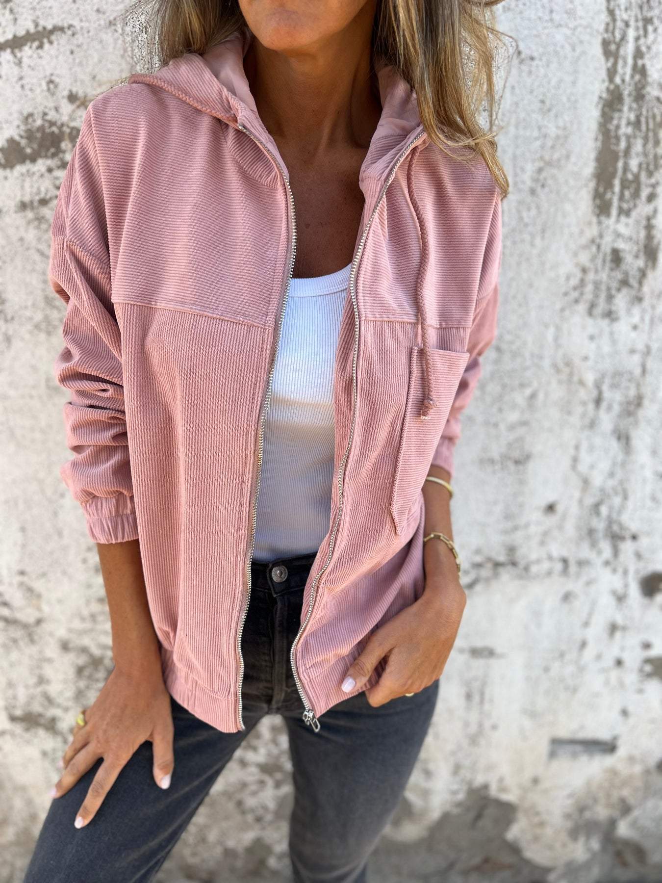 Avelithra | Corduroy jas met capuchon voor dames – Comfortabel, relaxte pasvorm, casual bovenkleding