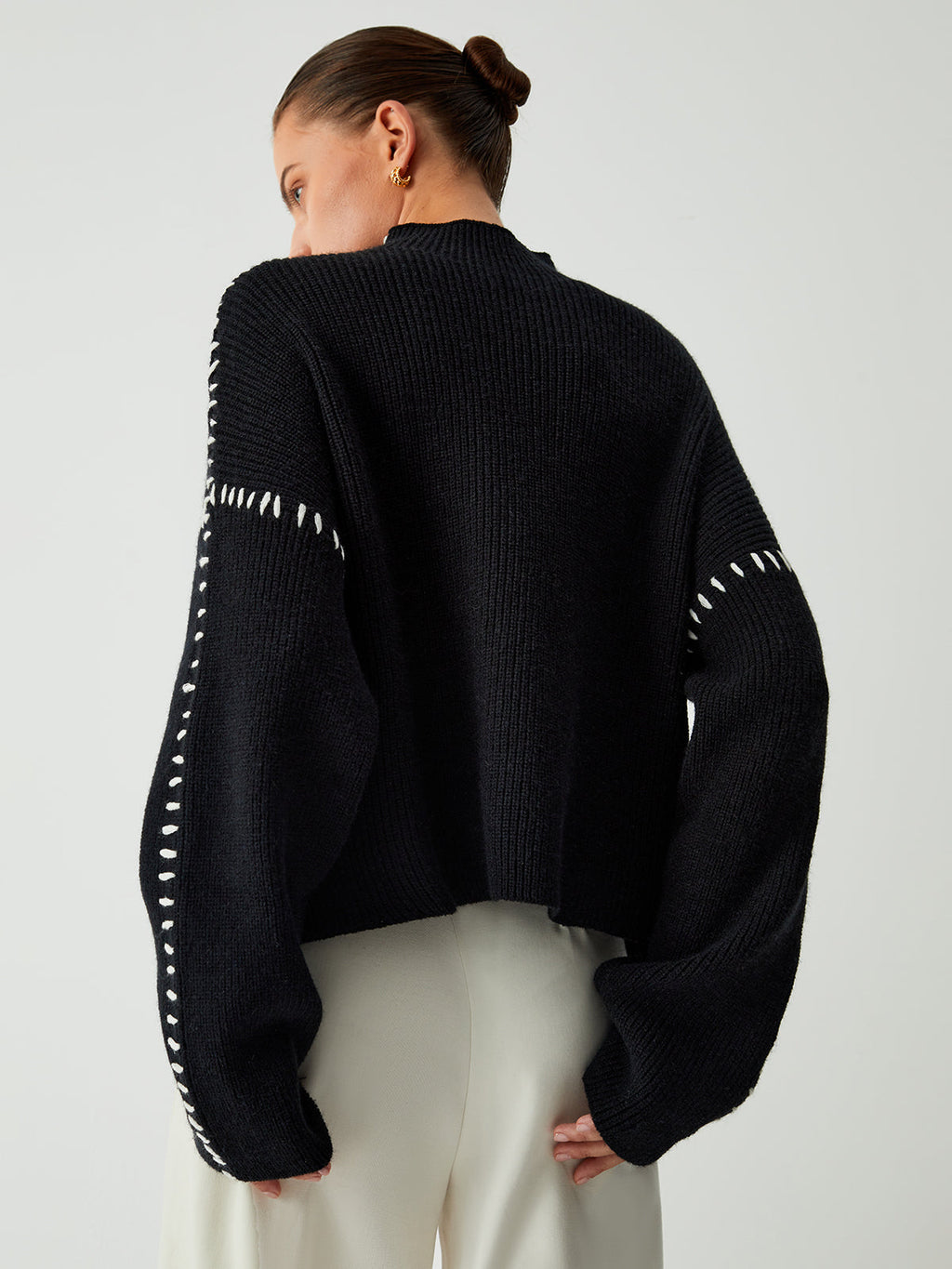Heera | Damestrui met oversized mouwen en stiksels aan de zoom - Knusse en stijlvolle trui