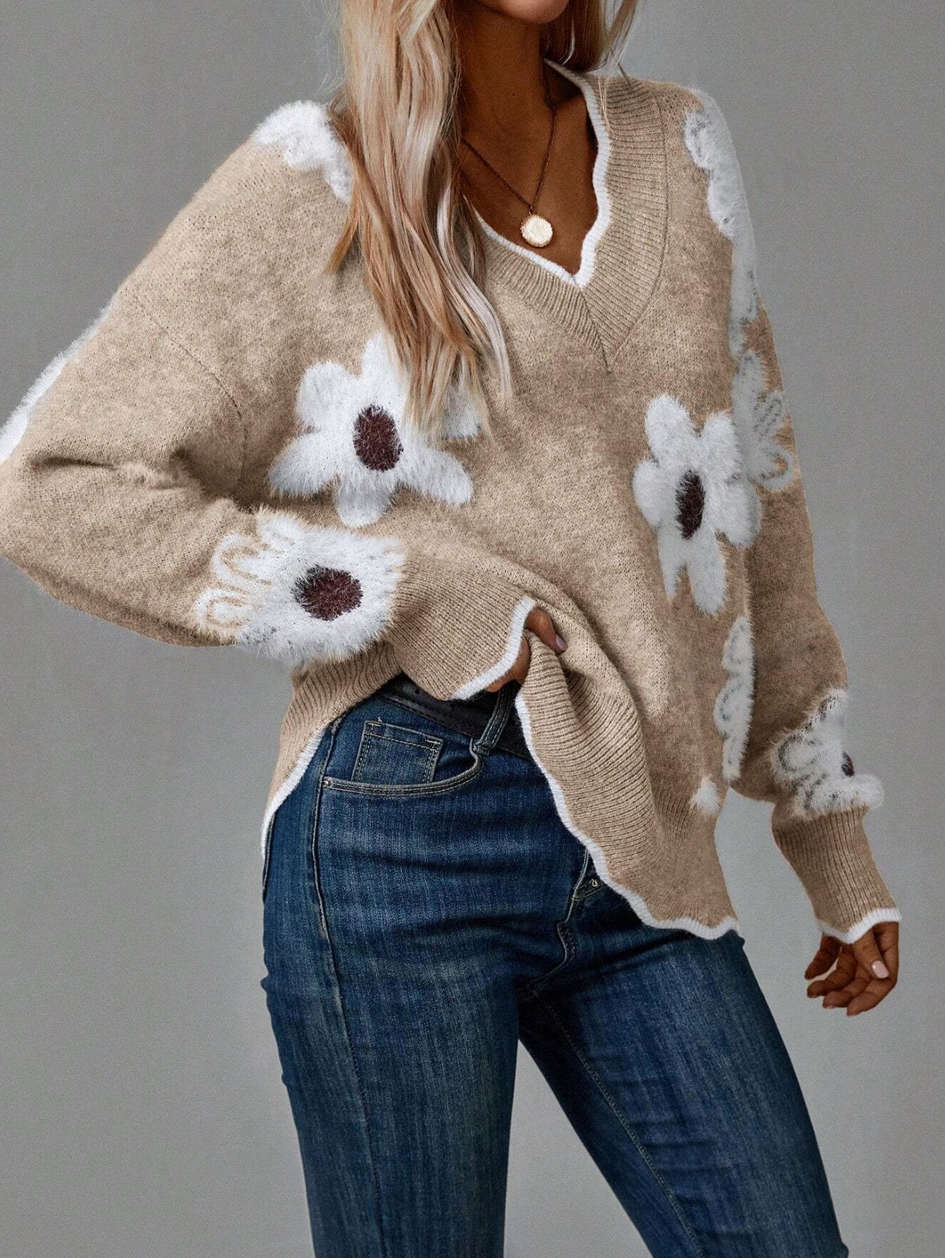 Frisia | Elegante bloemenpullover voor dames met geschulpte rand – Casual & chique tops