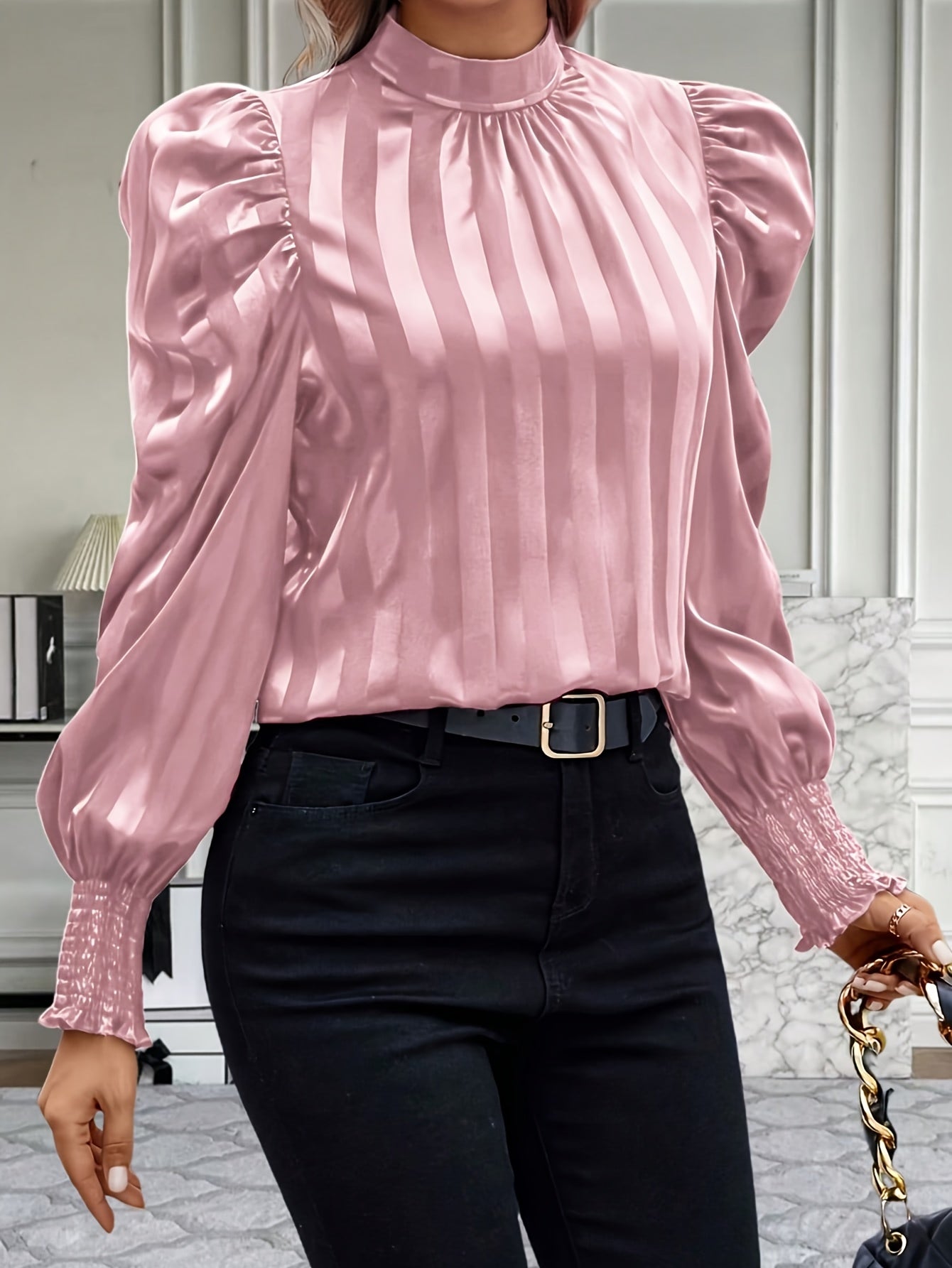 Kairi | Satijnen Hoge Hals Blouse voor Vrouwen - Elegante Top met Pofmouwen, Stijlvolle Vrouwenblouse