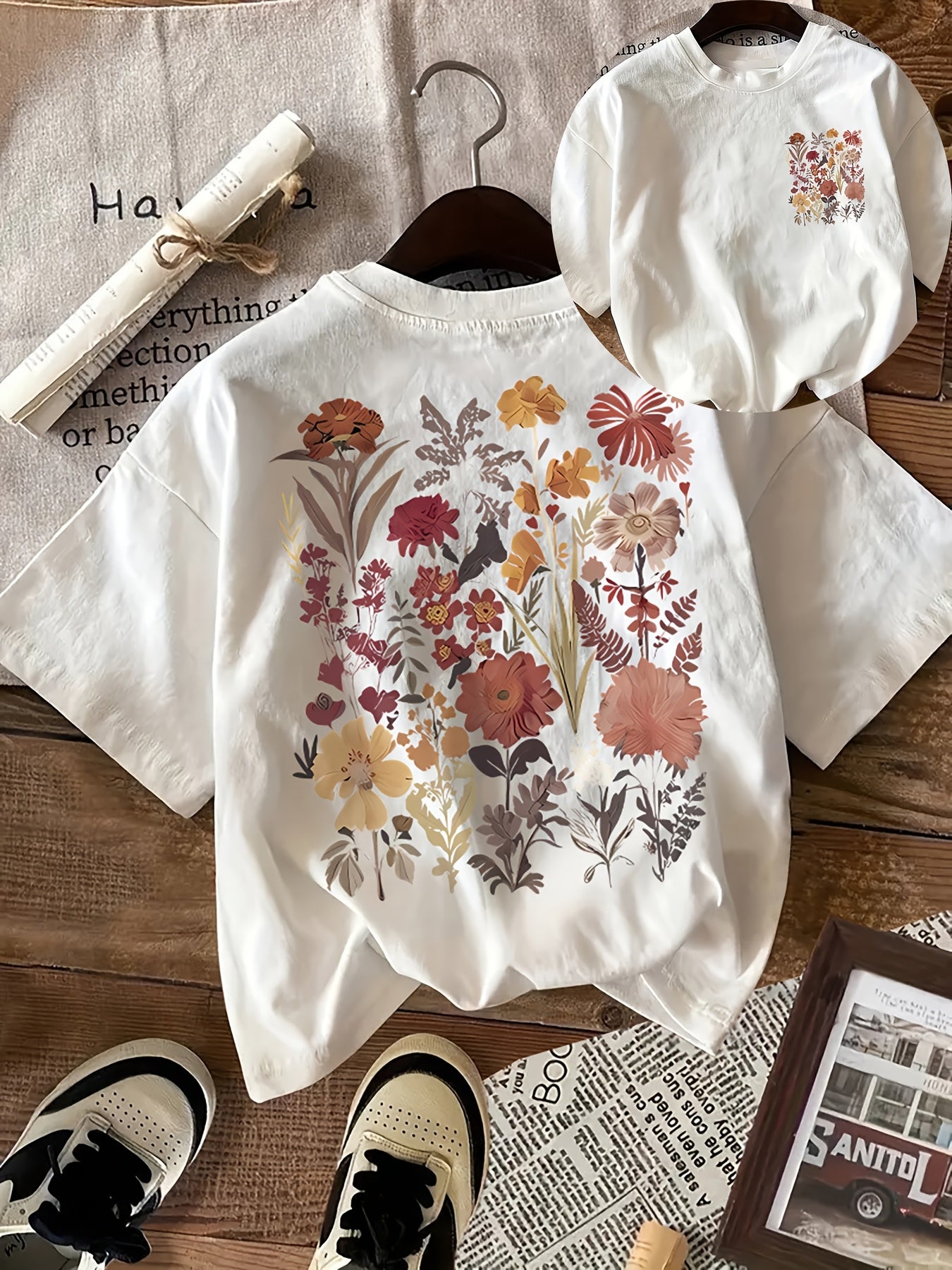 BotaniTee | Floral Graphic T-shirt - Short sleeve, round neck, casual cotton T-shirt
