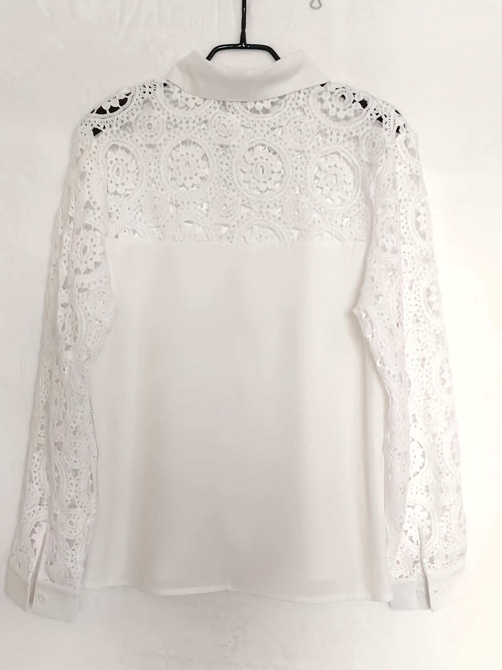 Zenaida | Kanten blouse met knoopsluiting, klassieke kraag en lange mouwen shirt voor vrouwen