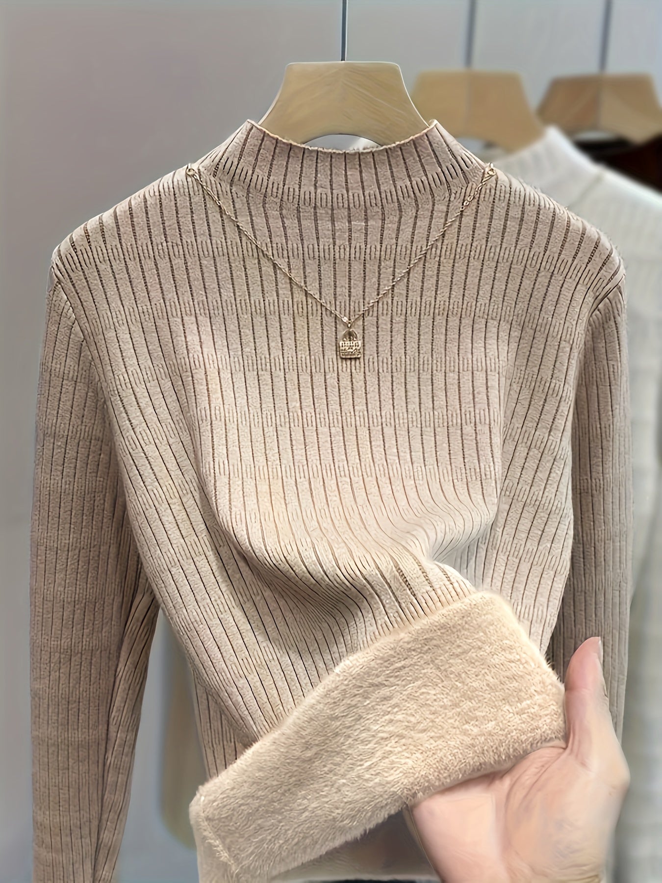 Kaelyn | Knusse fleece-gevoerde mock coltrui - Warme gebreide trui