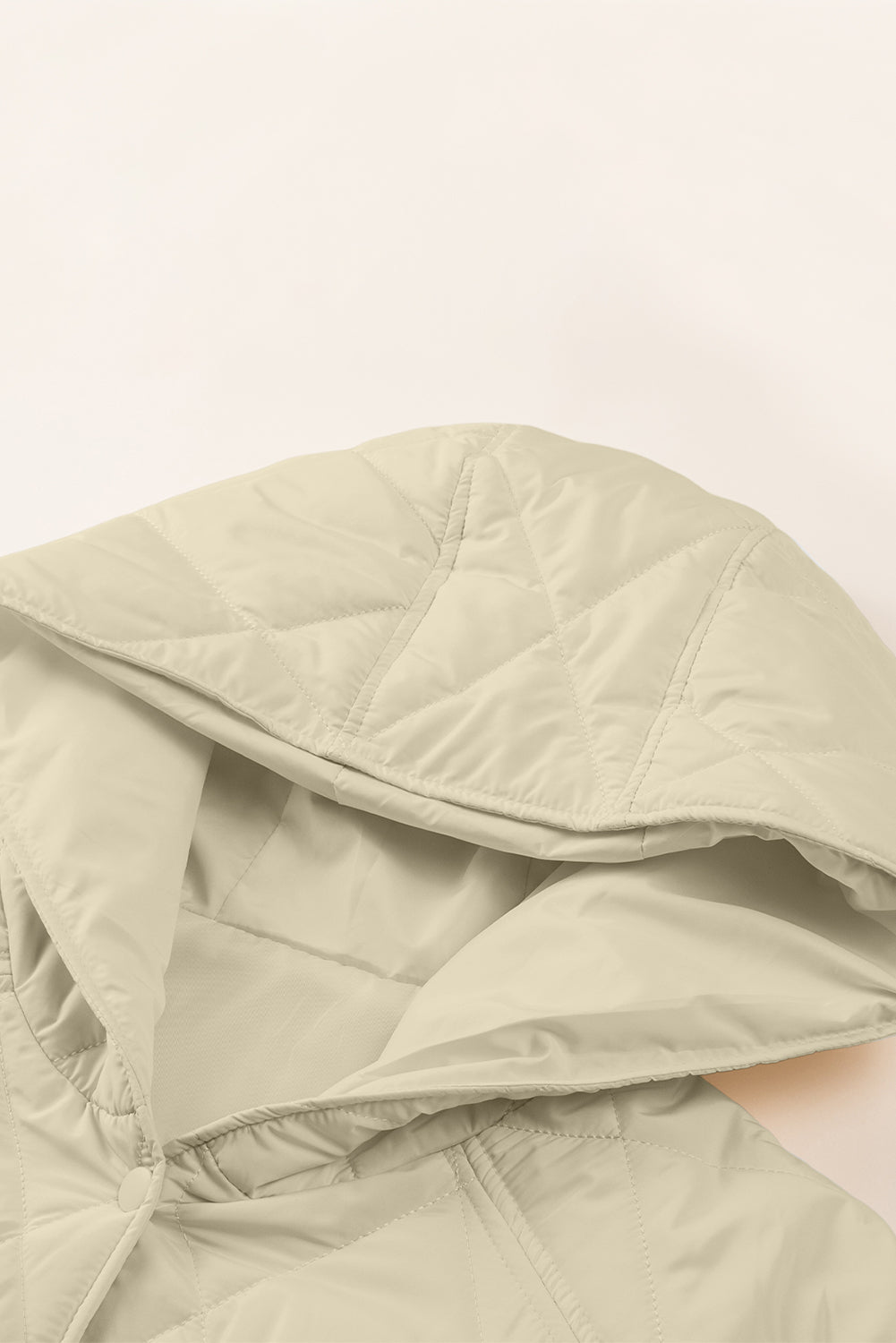 Eeva | Gewatteerde drukknopenjack met capuchon voor dames - Gezellige warme bovenkleding
