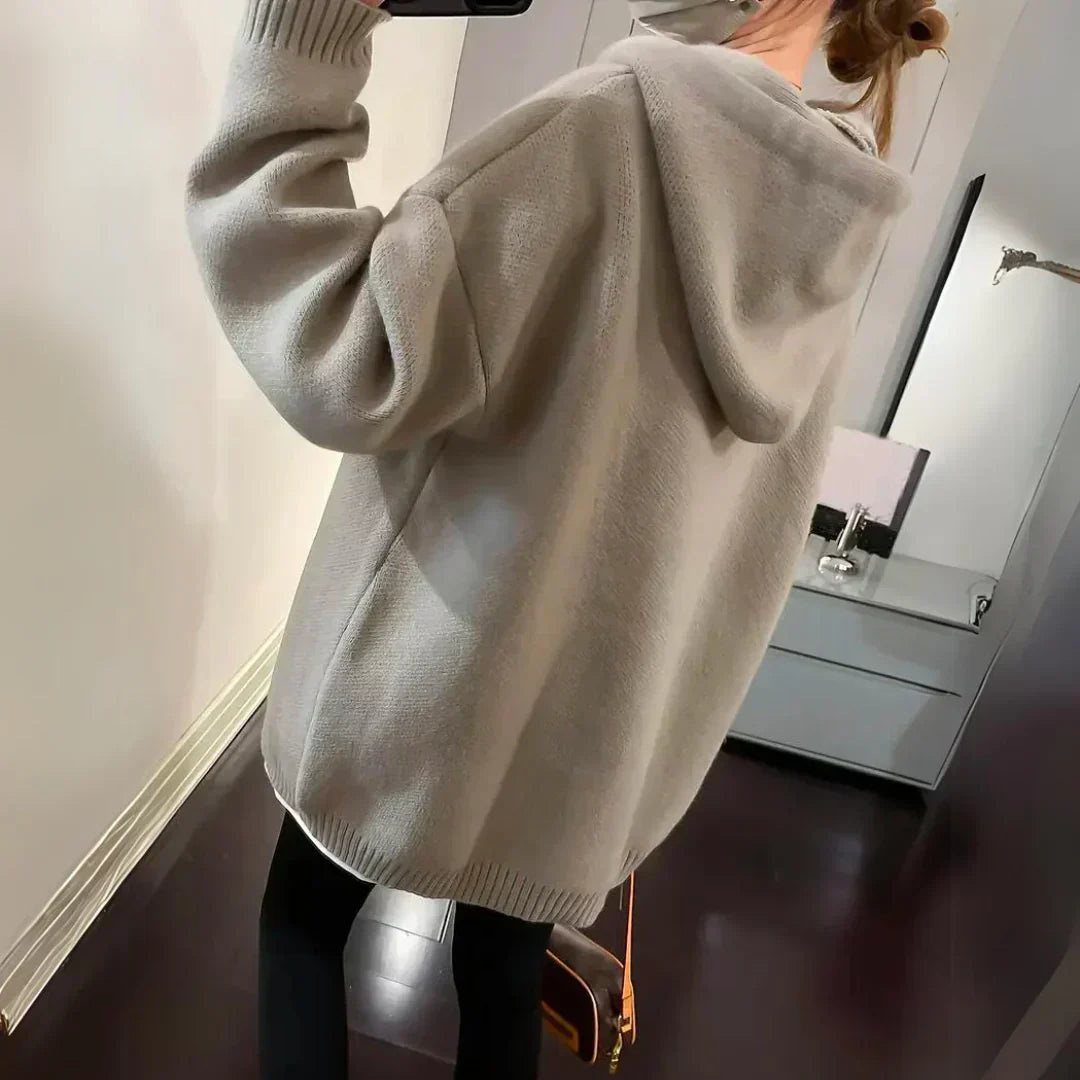 Aaliyah | Pull long moderne à motif smiley pour femme - Maille douce et décontractée, idéal pour l'hiver et l'automne