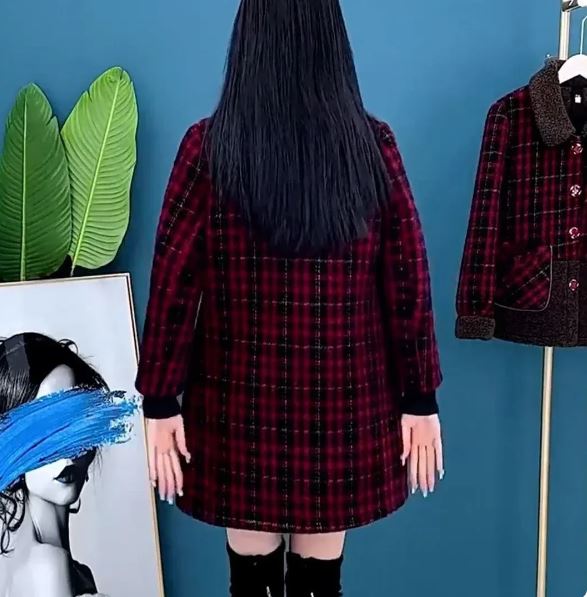 Kalia | Halflange geruite damesjas met pluche kraag - Stijlvolle winterkleding