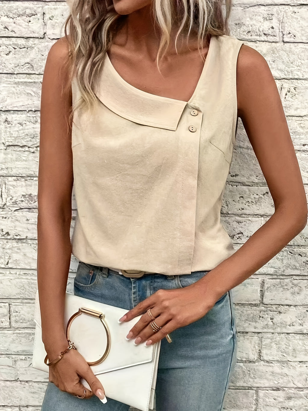 Fiametta | Asymmetrical Neck Sleeveless Tank Top - Casual Top for Women