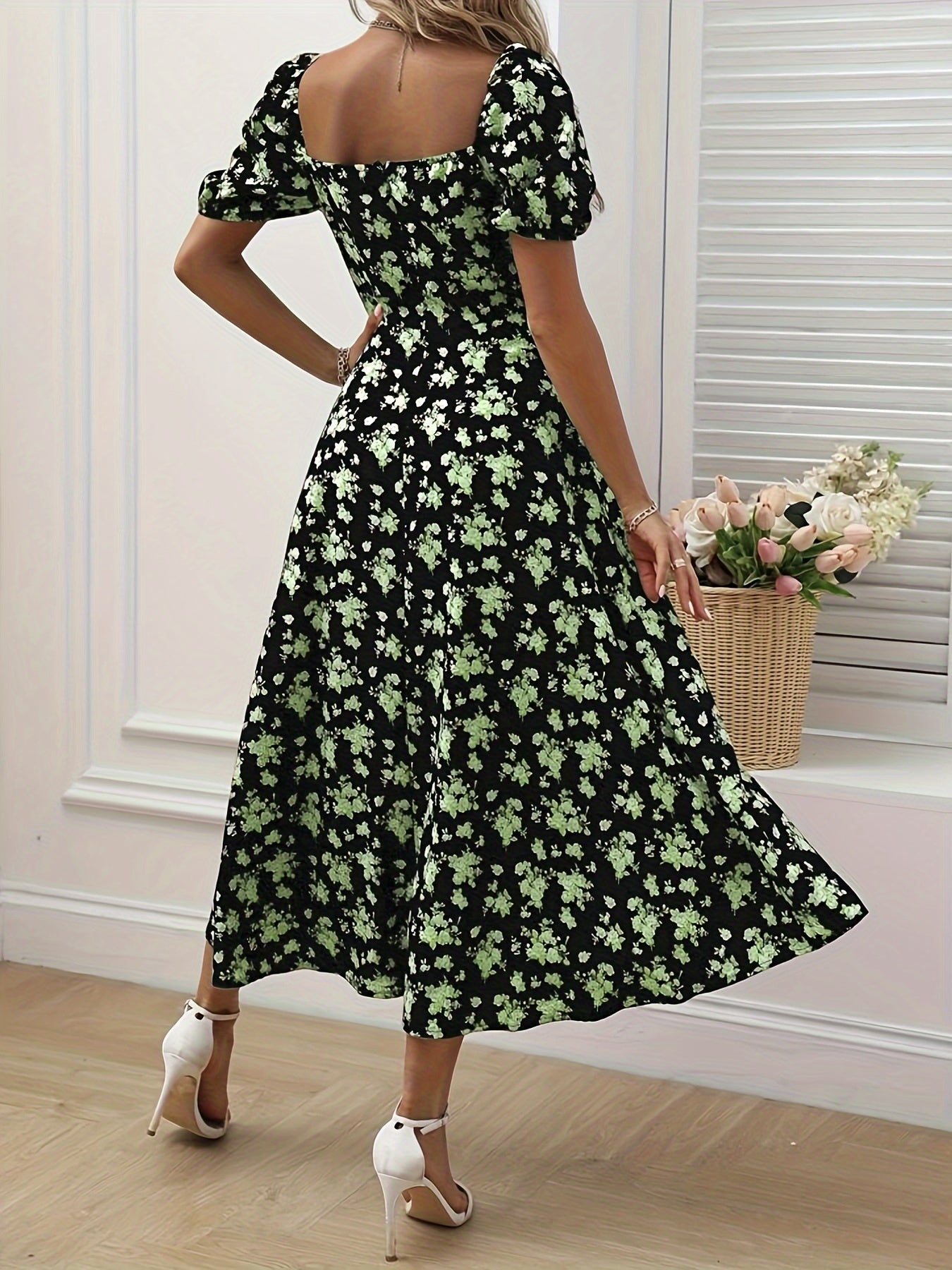 Jadzia | Gebloemde A-lijn jurk met pofmouwen - Chique gespleten zoom, elegante midi-jurk