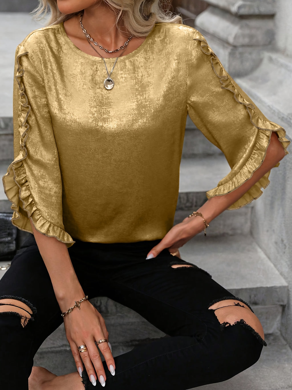 Nereida | Elegante Gouden Blouse met Halve Mouwen en Ruches - Perfect voor Feestjes & Dagelijks Chic