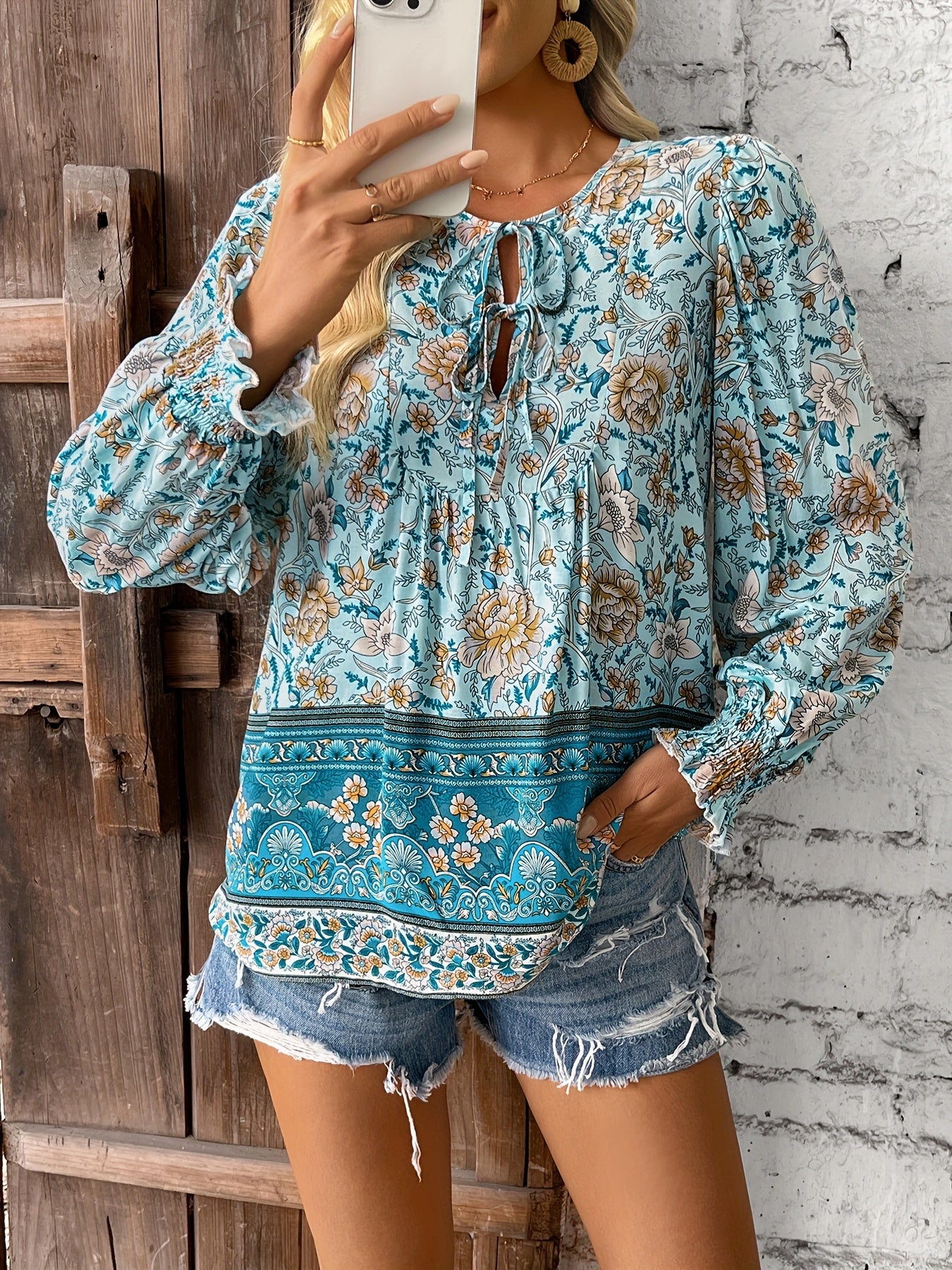 Valina | Women's viscose shirt with V-neck and tie, long sleeves with pleated floral print