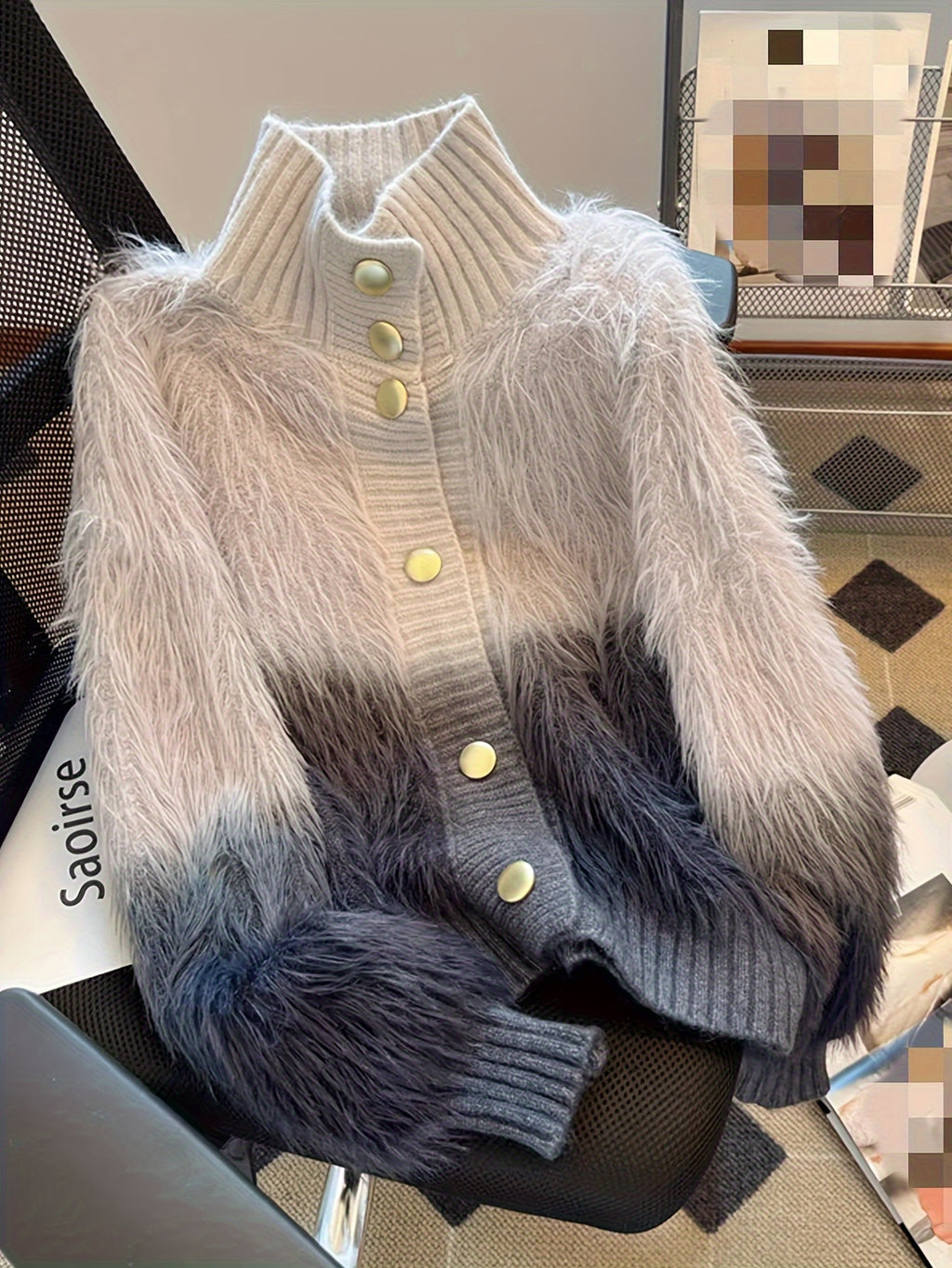 Cerys | Elegant damesvest met knoopsluiting - luxe imitatiebont- en nertsmix, hoge hals
