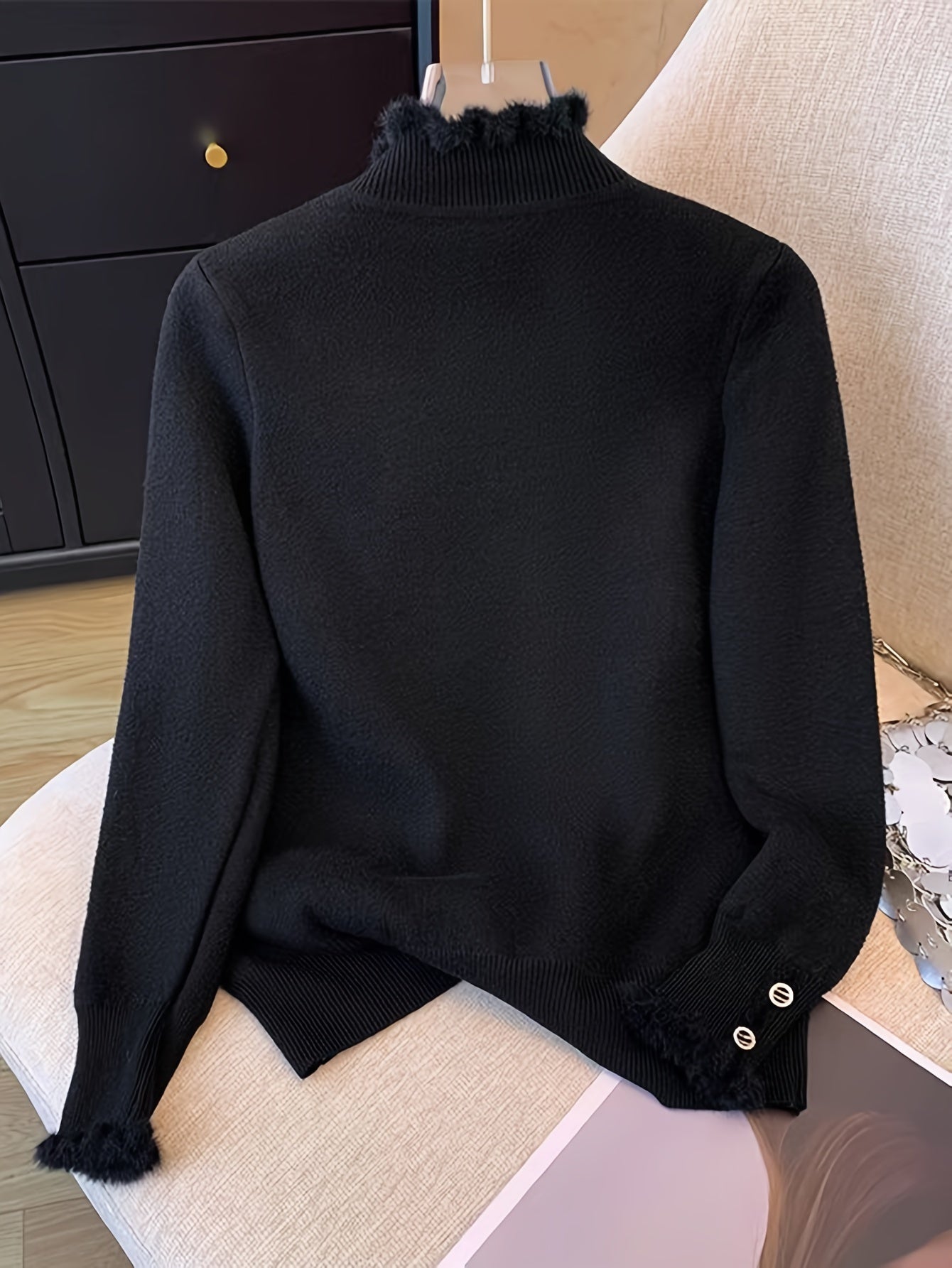 Lyssia | Gebreide dames trui met hoge hals - fleece gevoerd, knoopdetail, trui