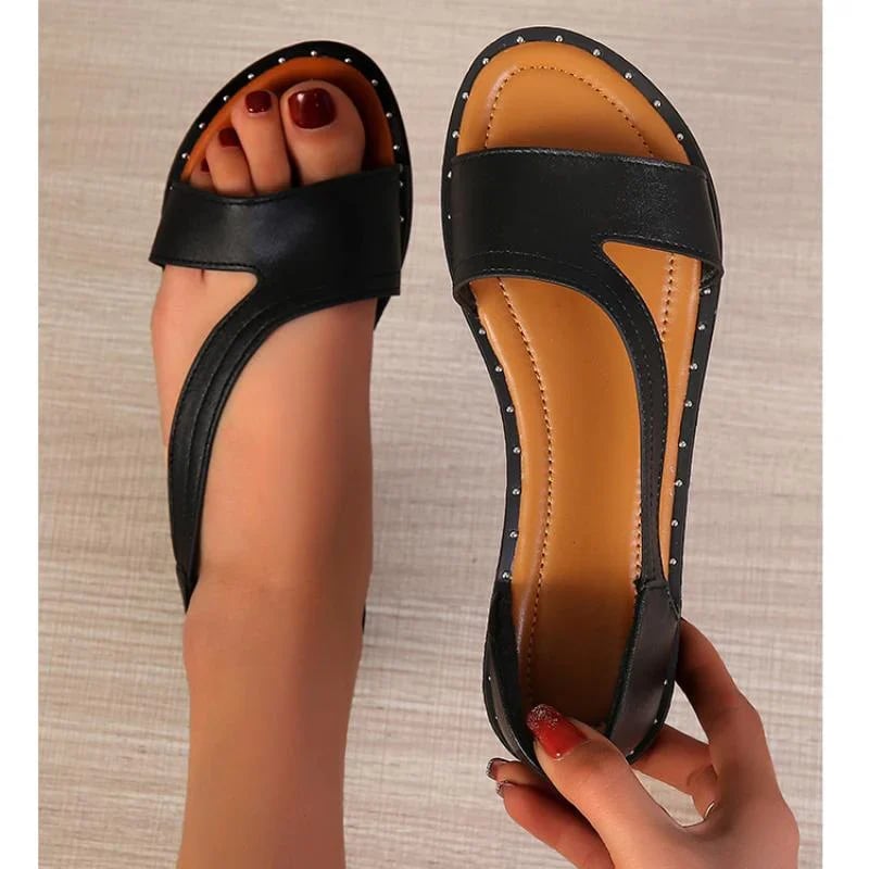 Relyra | Damessandalen met studs – Chique platte zomerschoenen