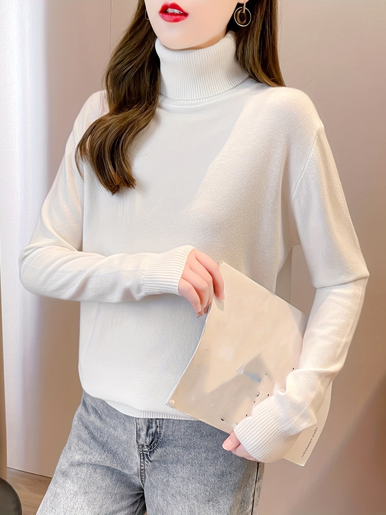 Amaranth | Plain knitted women's turtleneck sweater - Elegant long-sleeved sweater