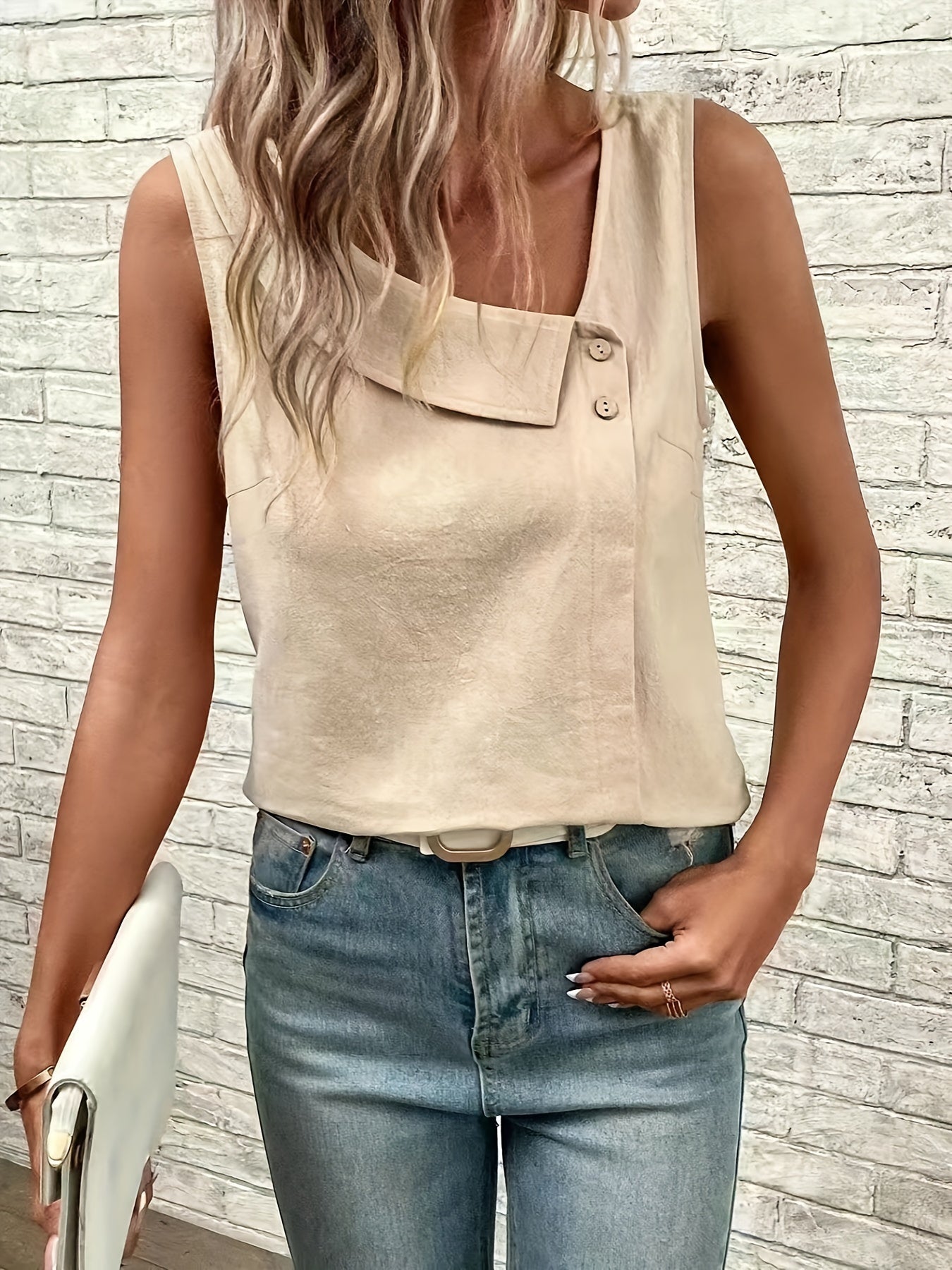 Fiametta | Asymmetrical Neck Sleeveless Tank Top - Casual Top for Women