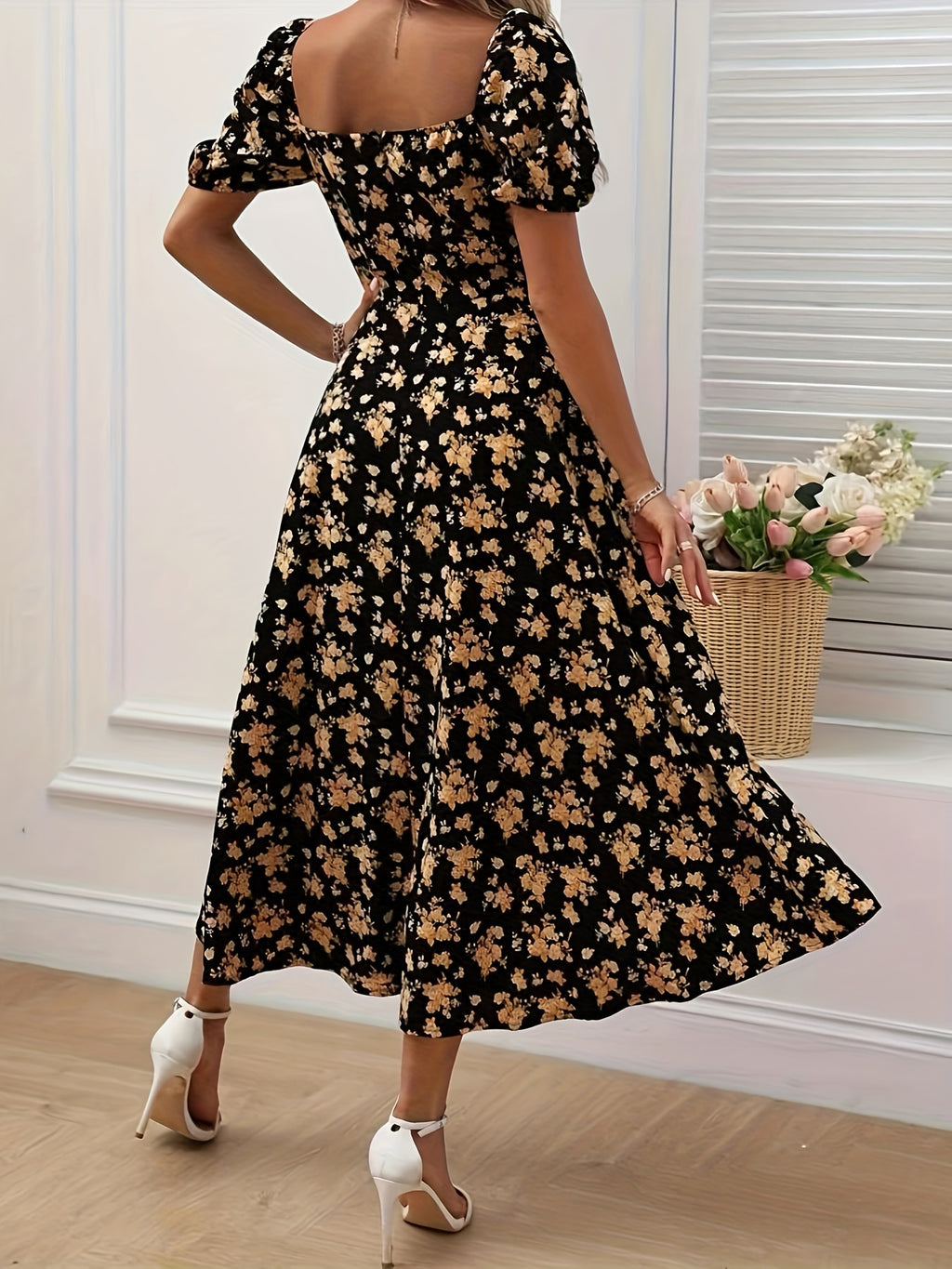 Jadzia | Floral A-line dress with puff sleeves - Chic slit hem, elegant midi dress