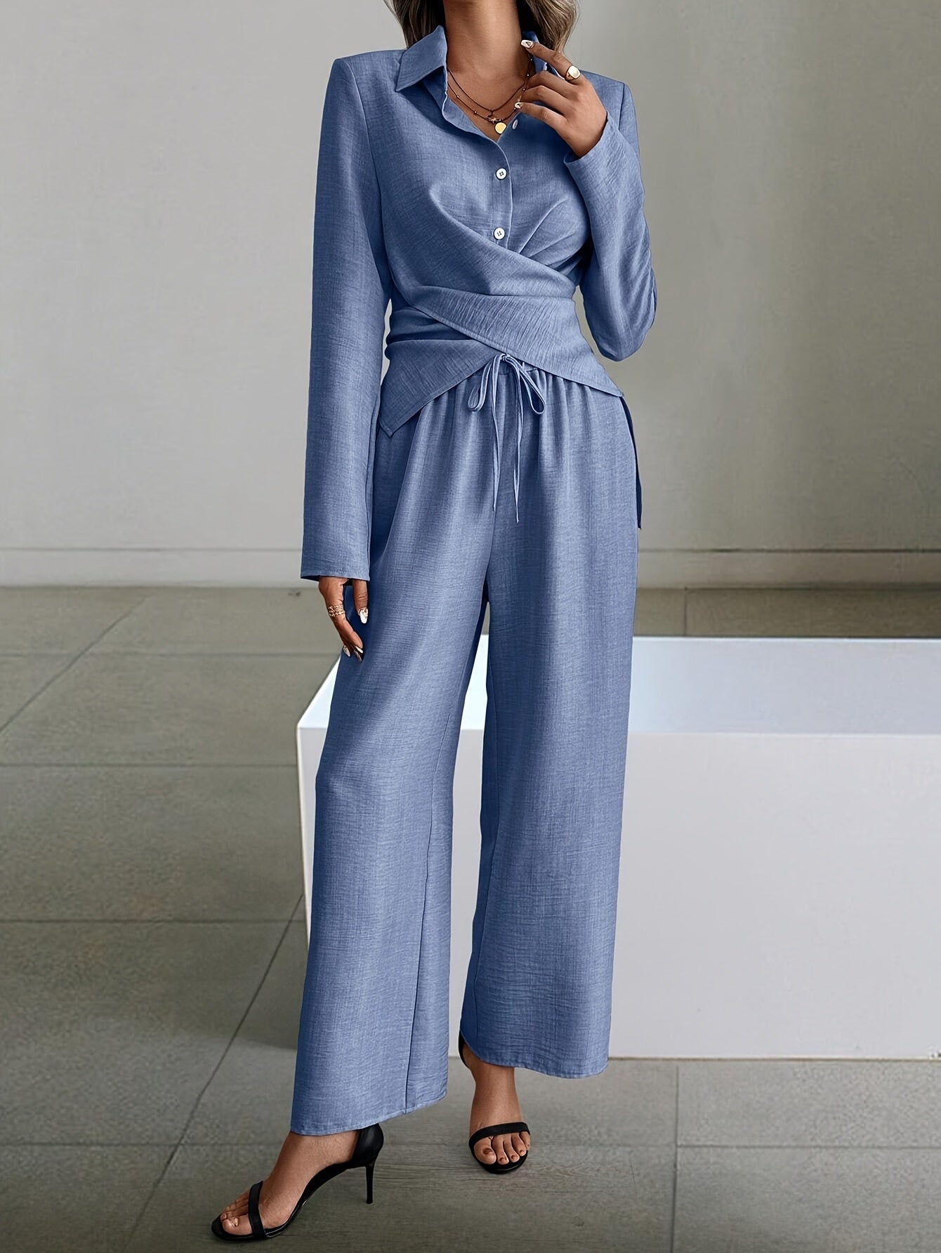 Cirilla | Dames 2-delige set: Top met gekruiste taille & broek met wijde pijpen, casual loszittend pak