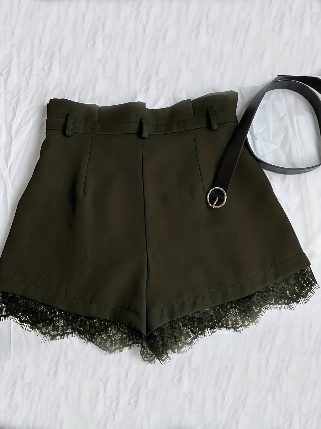 Islyra | Kantbroekje voor dames – Elegante zomerbroek met hoge taille en losse pasvorm