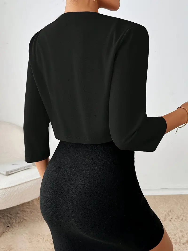 Daenara | Korte blazer voor dames met open voorkant – geplooide accenten