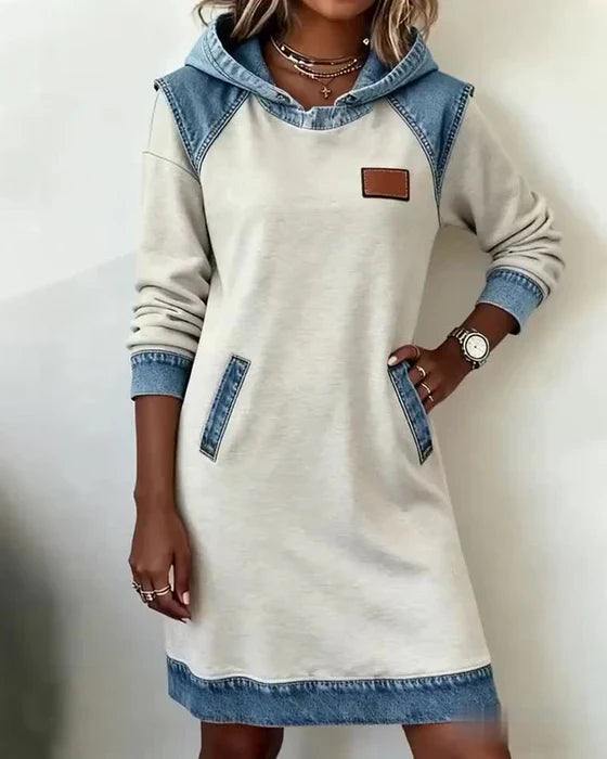 Mirana | Casual jurk met lange mouwen, denim capuchon en contrasterende stiksels – Comfortabele outfit