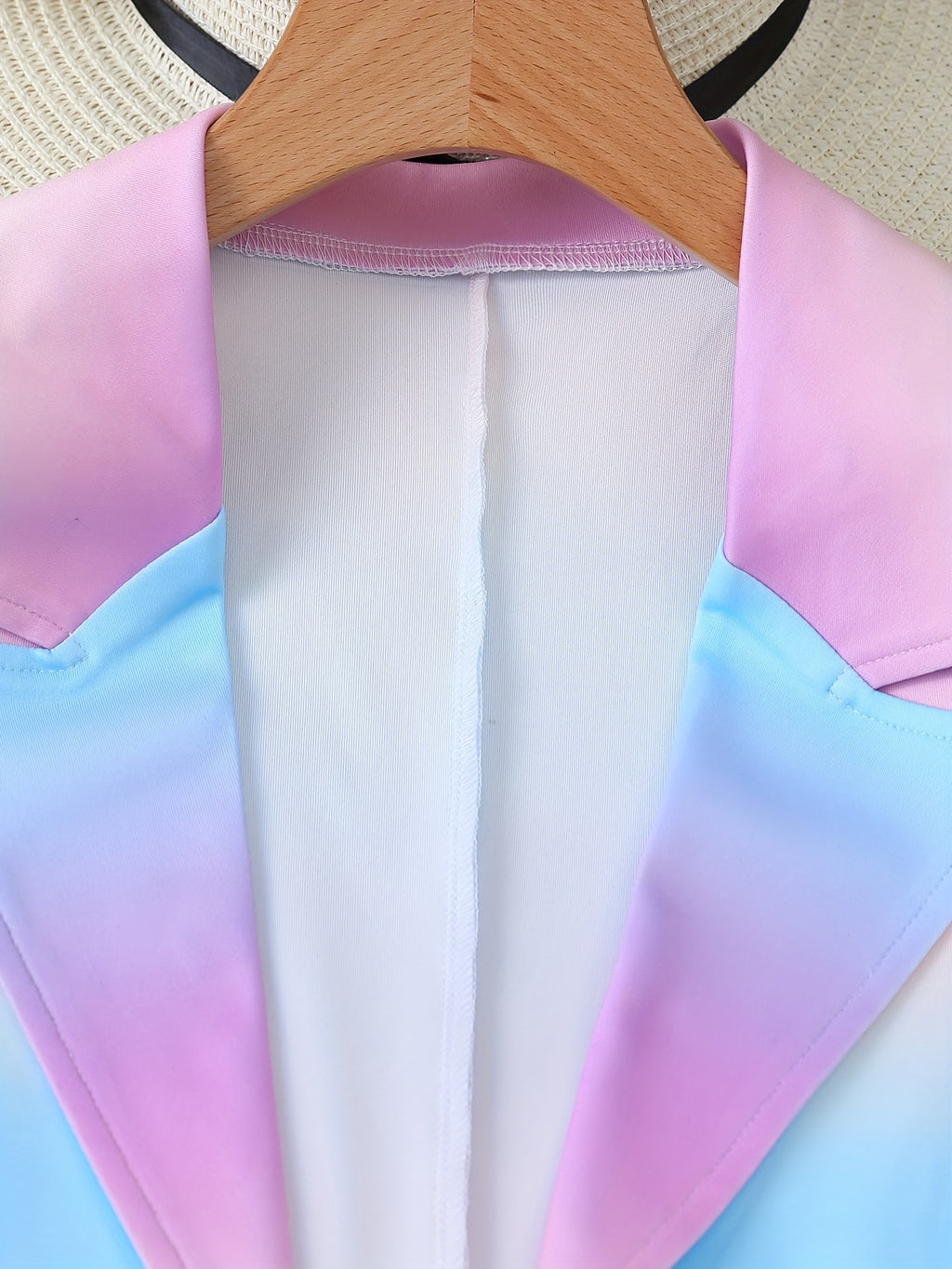 Celestielle | Elegant pastelkleurig tweedelig pak met kleurverloop - blazer en broek met rechte pijpen