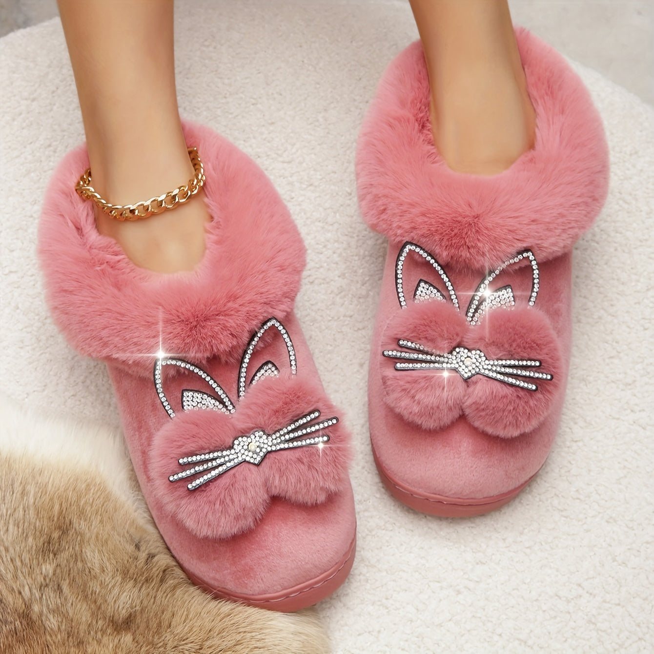 DazzleStep | Pluche gevoerde winter slip-on pantoffels met strass Decor - Gezellig en stijlvol indoor schoeisel