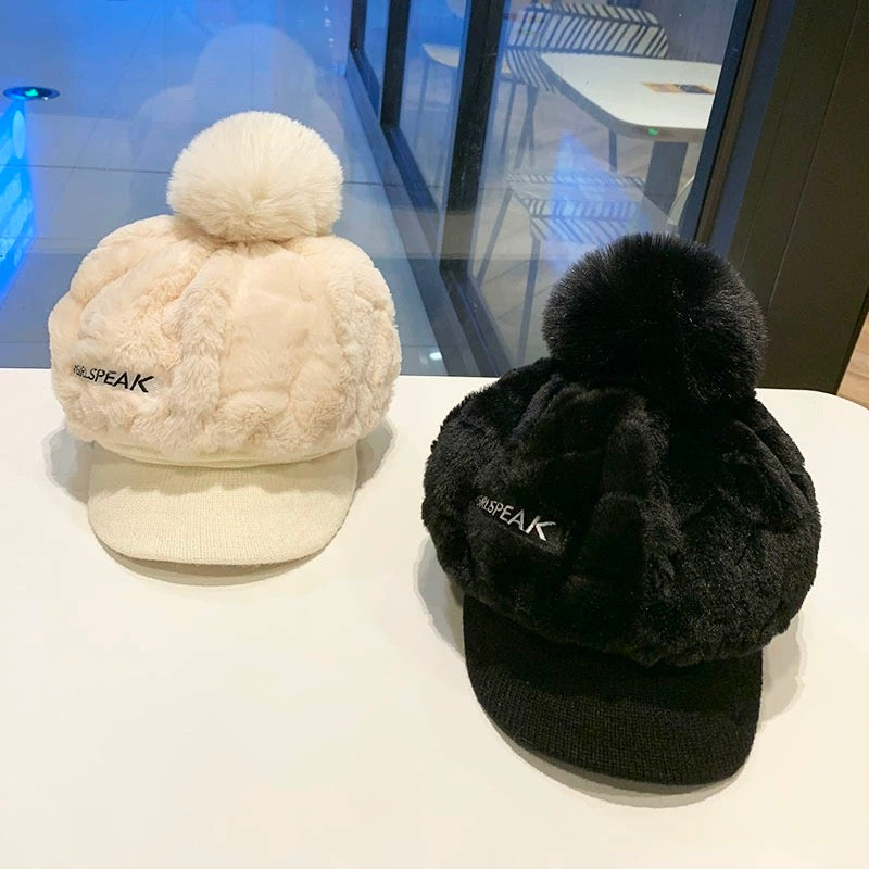 CozyBrim | Warme wintermuts voor dames – korte rand, zachte en isolerende beanie voor koud weer