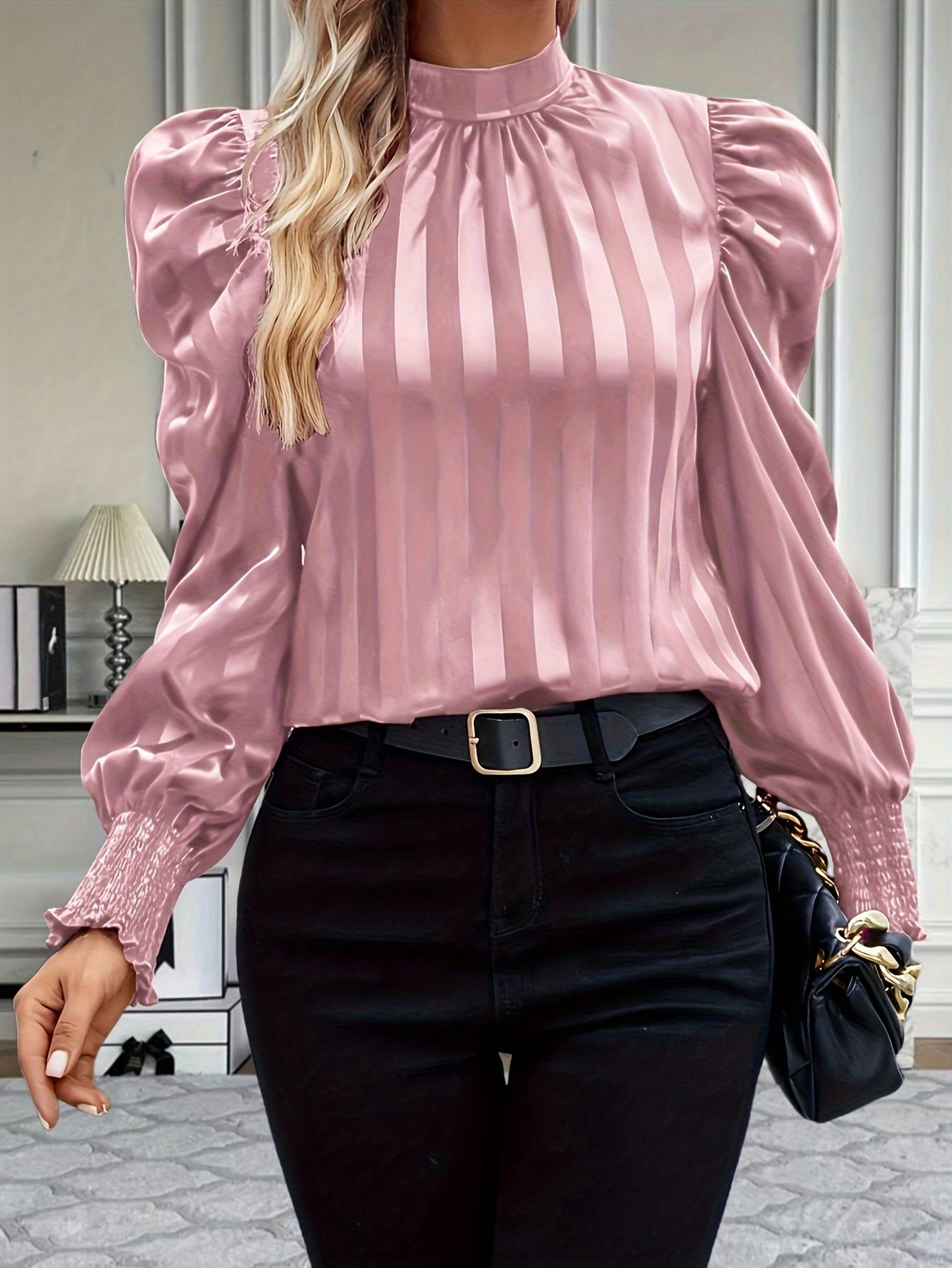 Kairi | Satijnen Hoge Hals Blouse voor Vrouwen - Elegante Top met Pofmouwen, Stijlvolle Vrouwenblouse