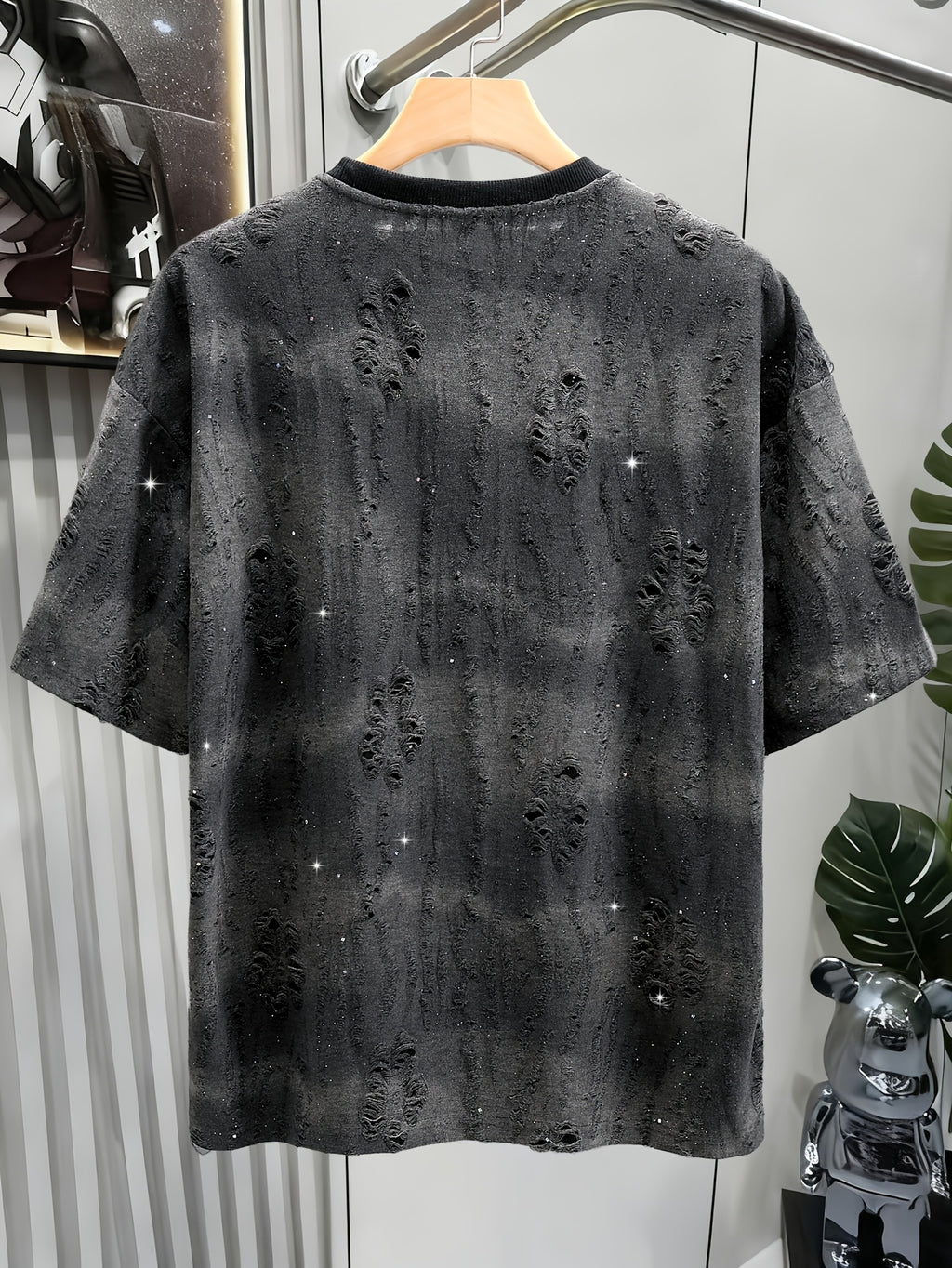Kyric | Zwart T-shirt met structuur voor heren – korte mouwen, tunnelletterprint