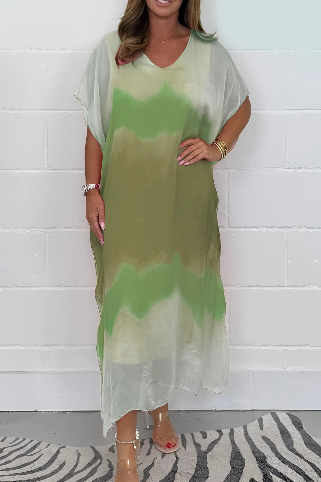 Hespera | Kaftan in grote maten met tie-dye-print – Lichtgewicht strandjurkje