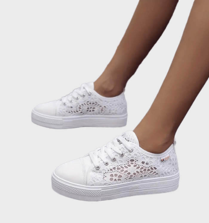Lacette | Witte lichtgewicht damessneakers met kant - Ademend, Elegant, Casual stijl