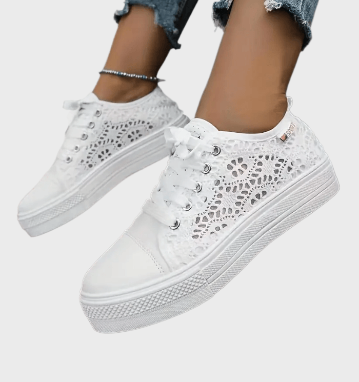 Lacette | Witte lichtgewicht damessneakers met kant - Ademend, Elegant, Casual stijl