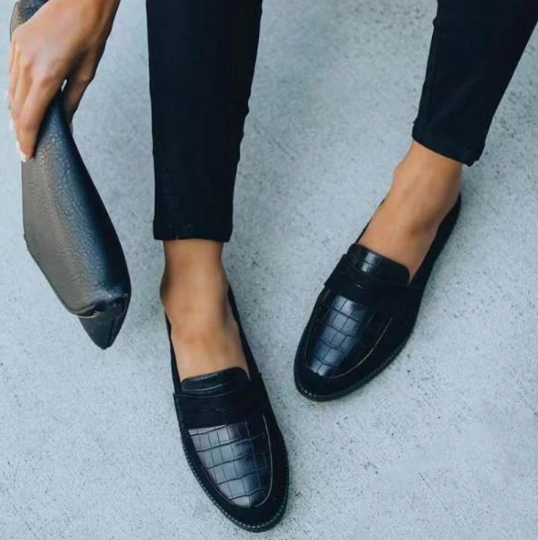 Ortensia | Chaussures pour femmes à imprimé crocodile - Ballerines classiques à enfiler avec une texture élégante